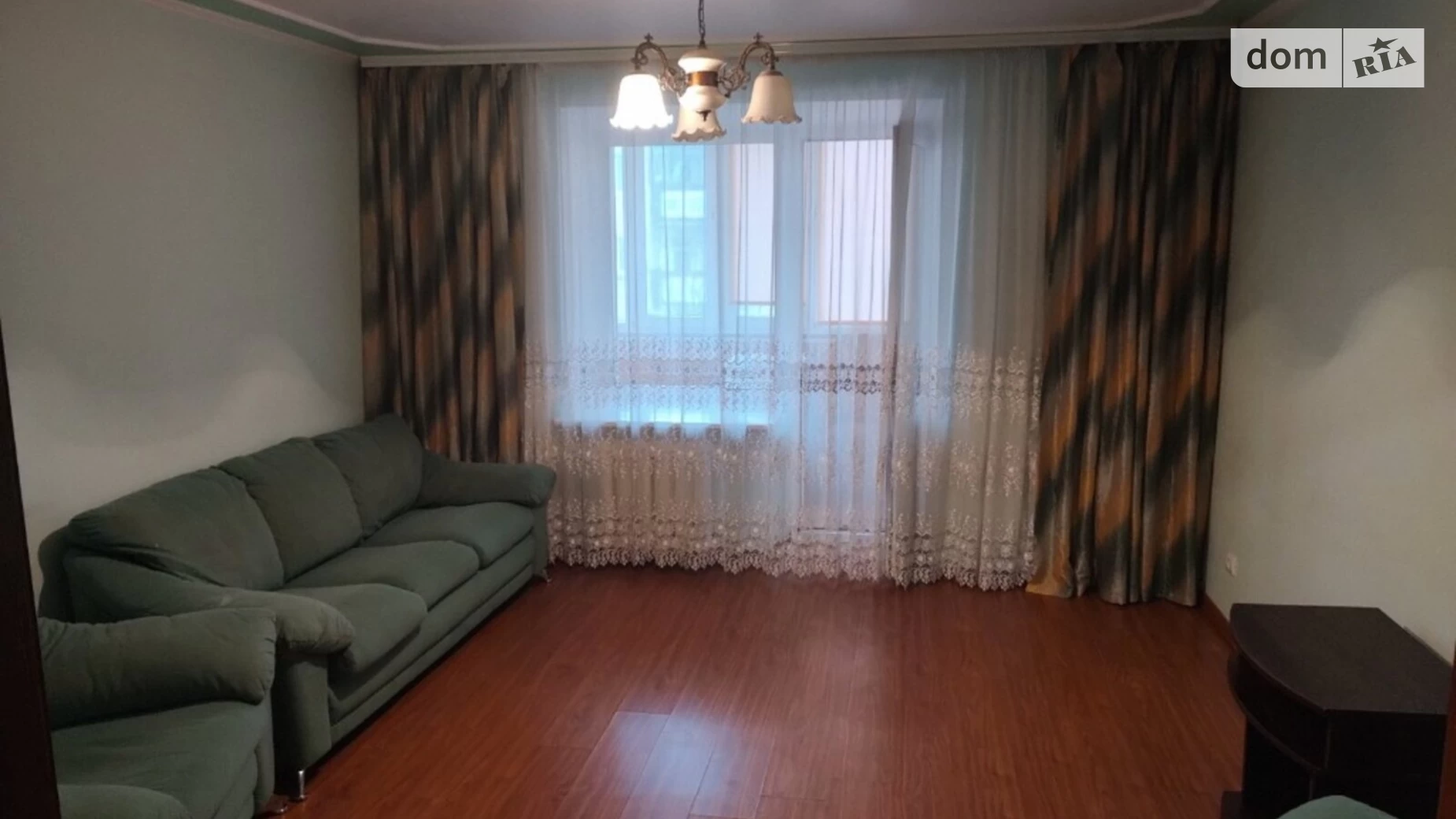 Продається 2-кімнатна квартира 55 кв. м у Хмельницькому, вул. Мазура Миколи