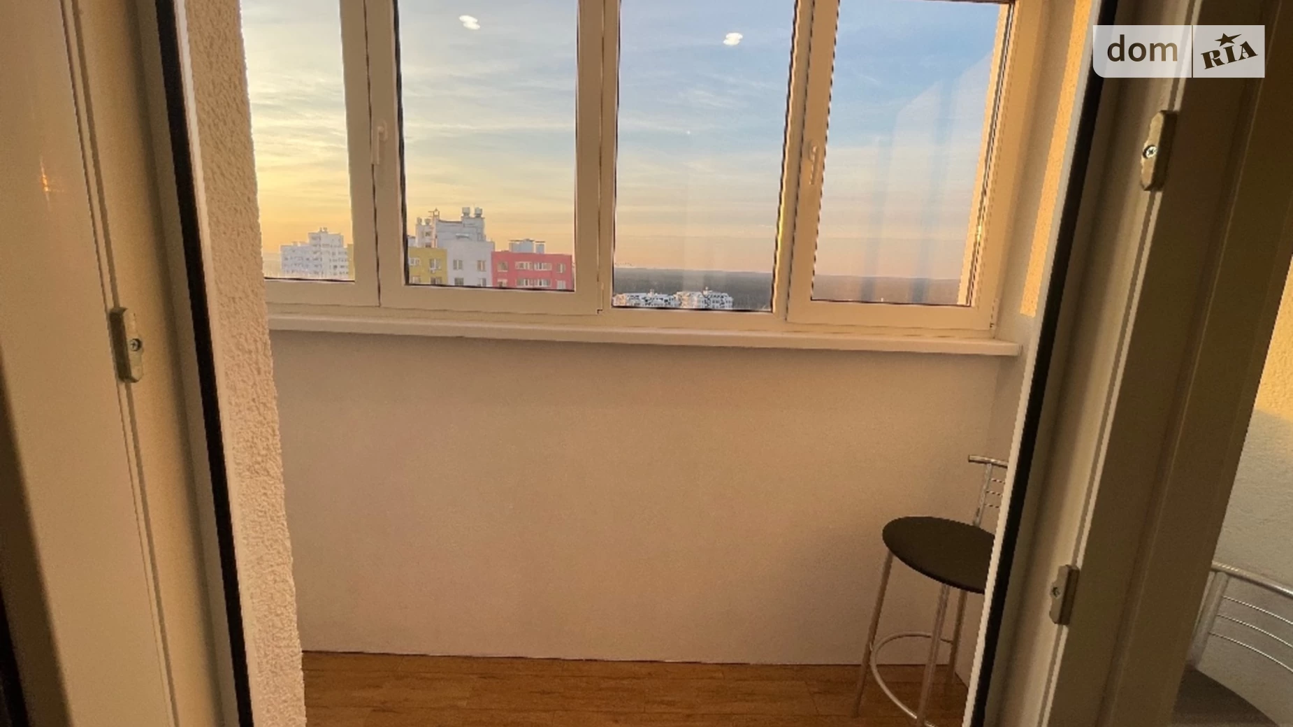 Продается 1-комнатная квартира 45 кв. м в Броварах, ул. Симоненко, 111 - фото 4