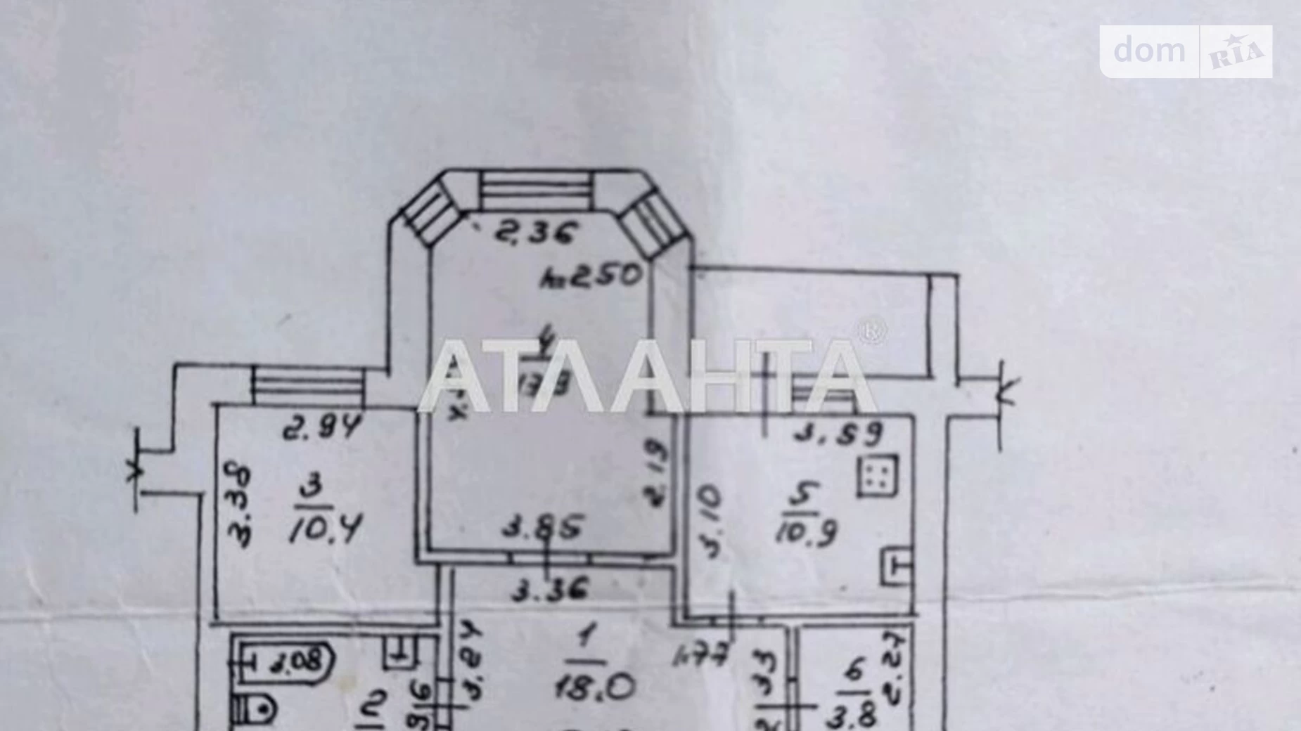 Продається 2-кімнатна квартира 64 кв. м у Одесі, вул. Махачкалинська