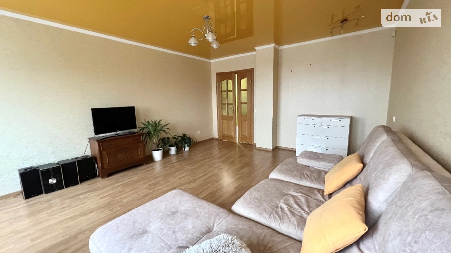 2-кімнатна квартира 83 кв. м у Тернополі, вул. Карпенка, 15А - фото 2