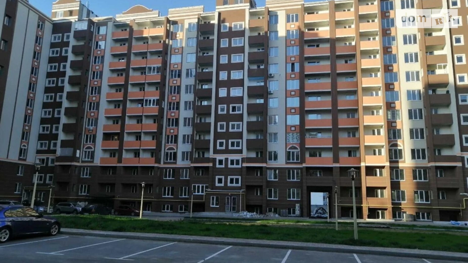 Продается 1-комнатная квартира 33 кв. м в Петровском (нов. Святопетровском), ул. Соборная, 105Б