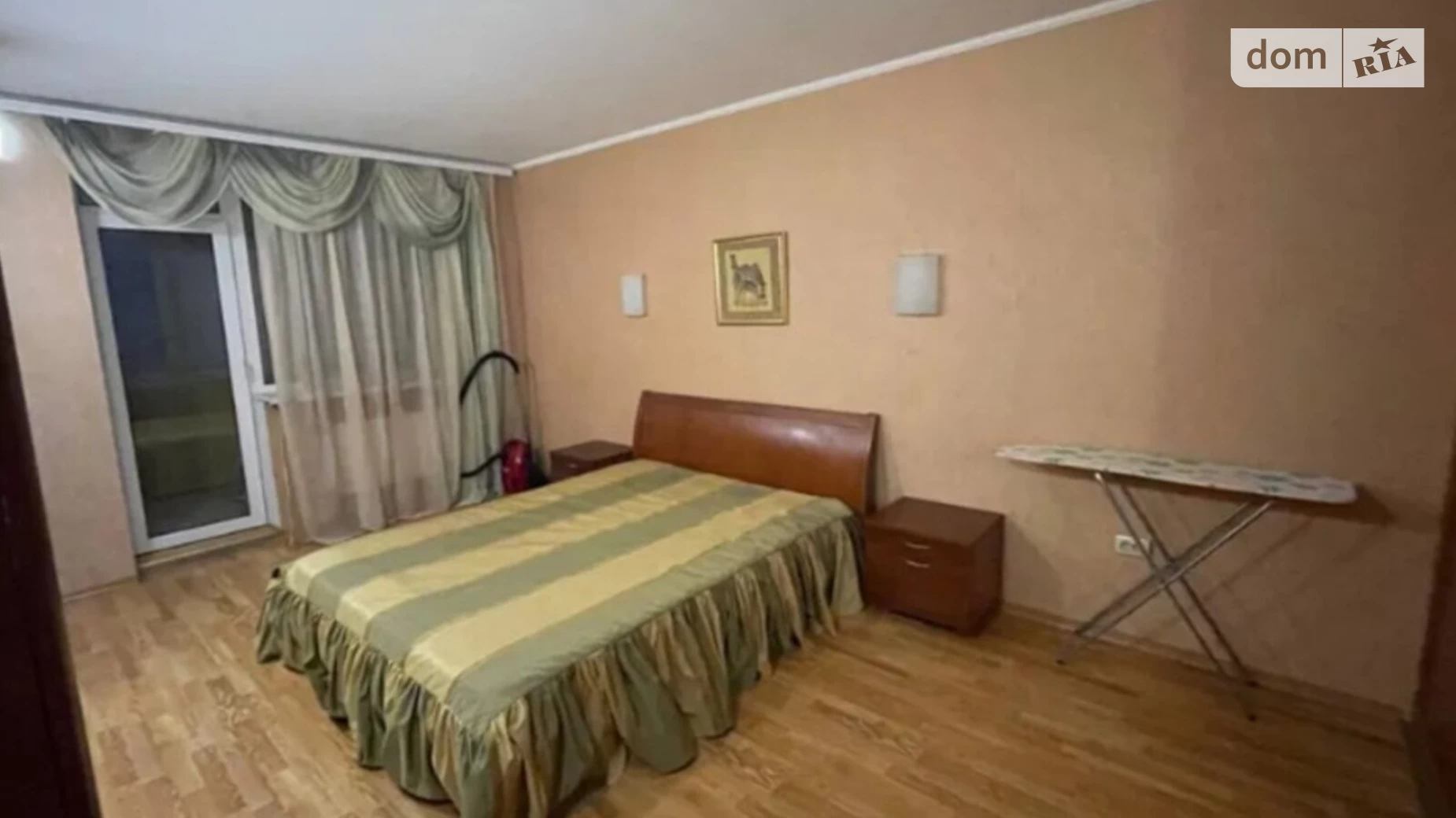 Продается 2-комнатная квартира 71 кв. м в Одессе, ул. Композитора Нищинского