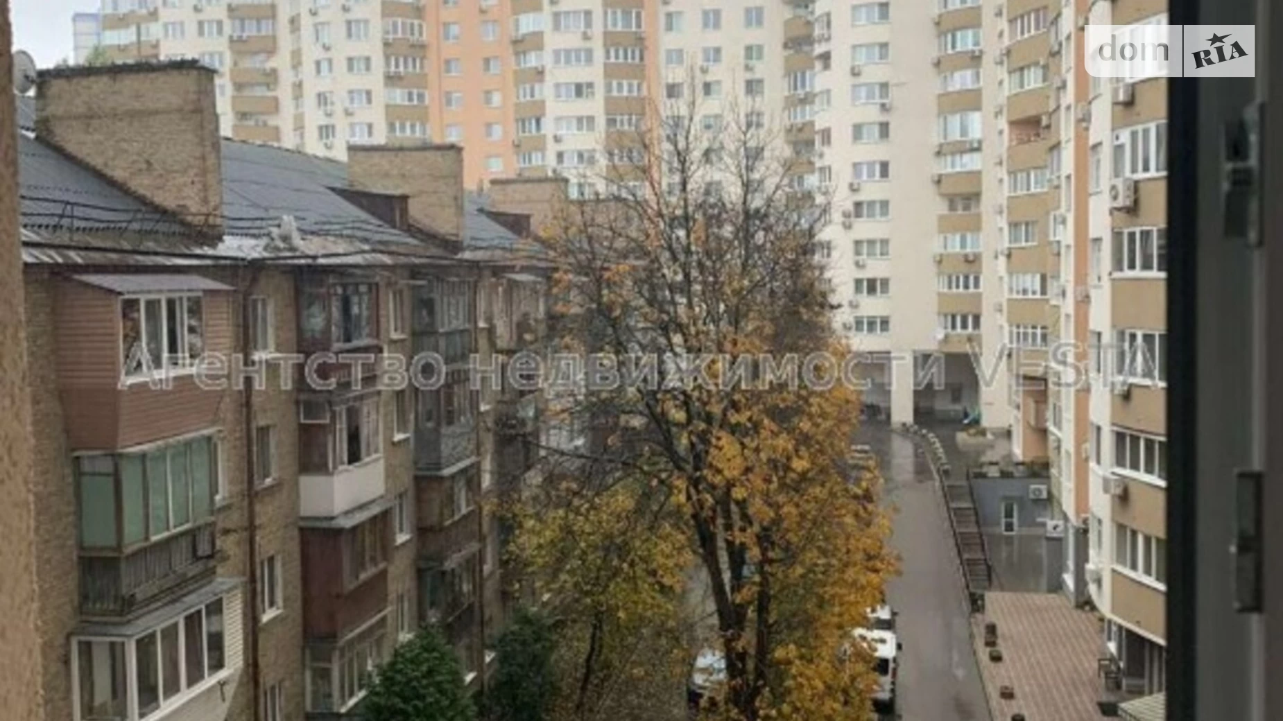 Продается 1-комнатная квартира 47 кв. м в Киеве, ул. Демеевская, 13