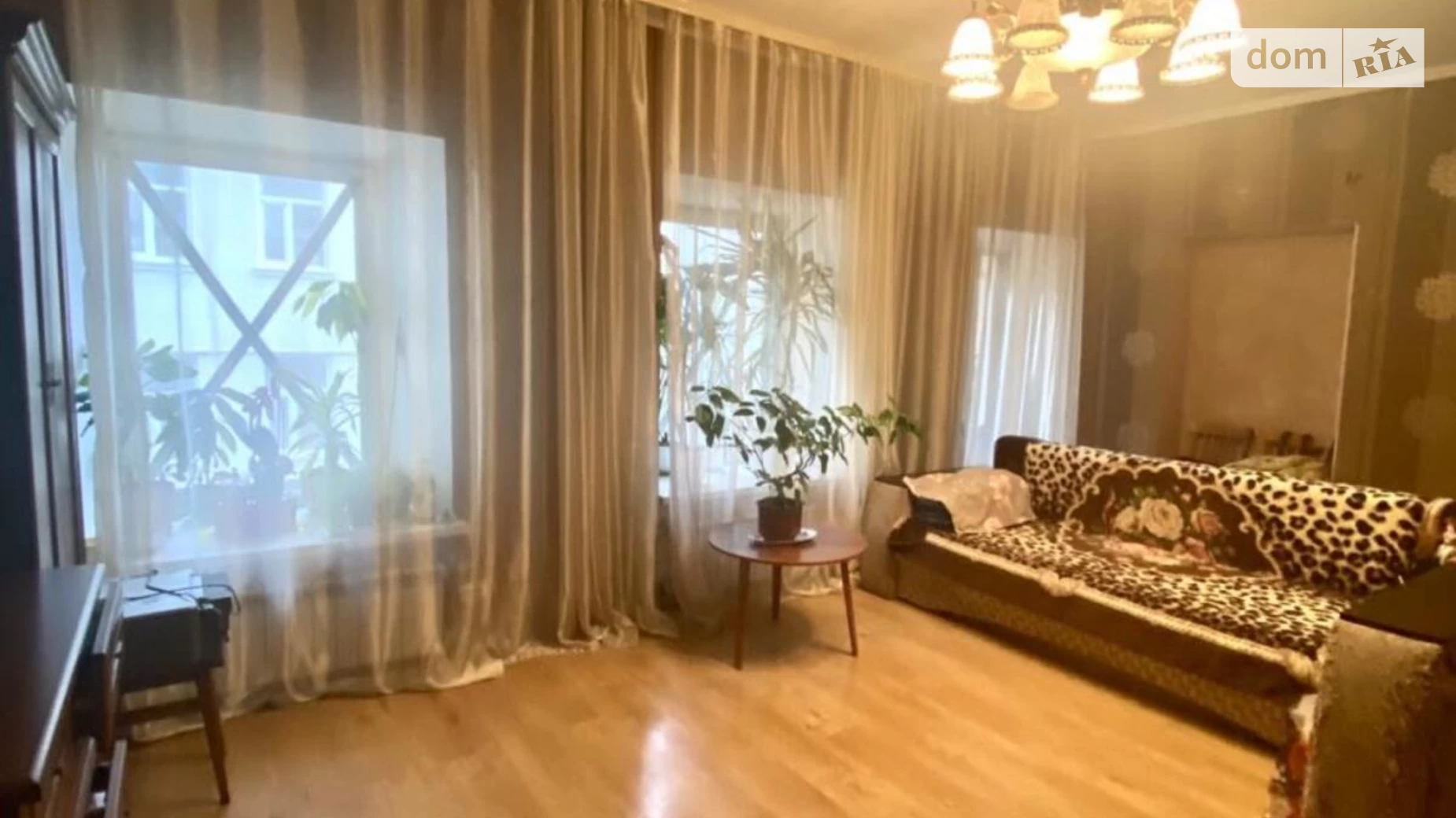 Продается 3-комнатная квартира 80 кв. м в Одессе, ул. Новосельского, 89