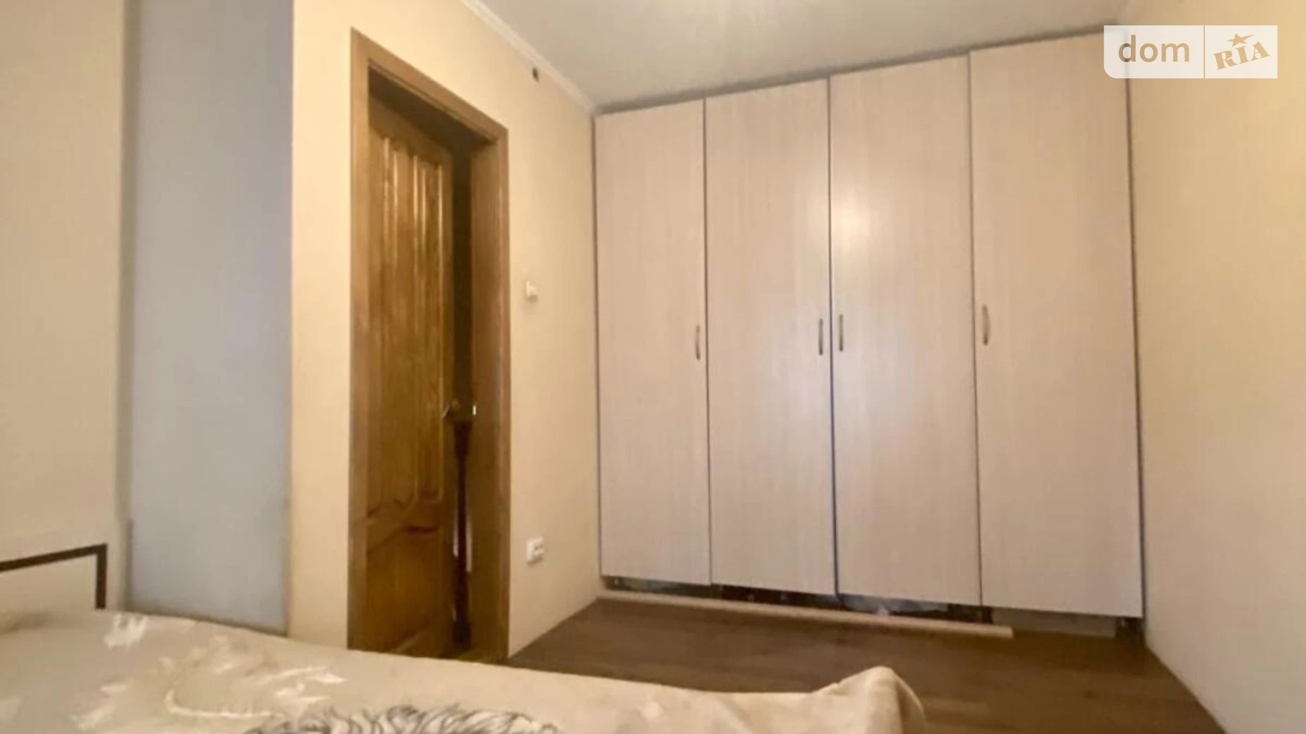 Продается 3-комнатная квартира 80 кв. м в Одессе, ул. Новосельского, 89