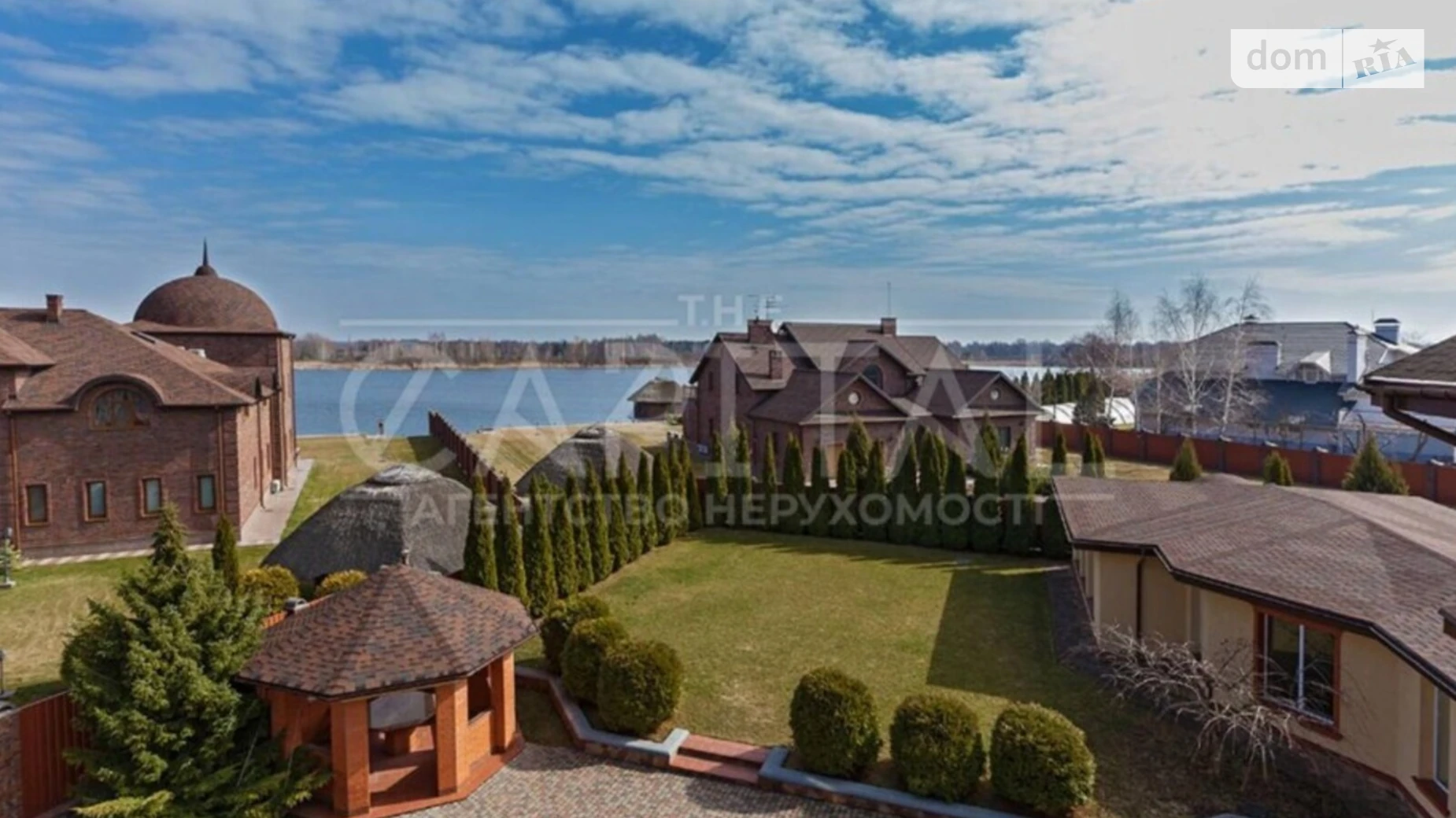 Сдается в аренду дом на 3 этажа 912 кв. м с гаражом, цена: 4500 $ - фото 2