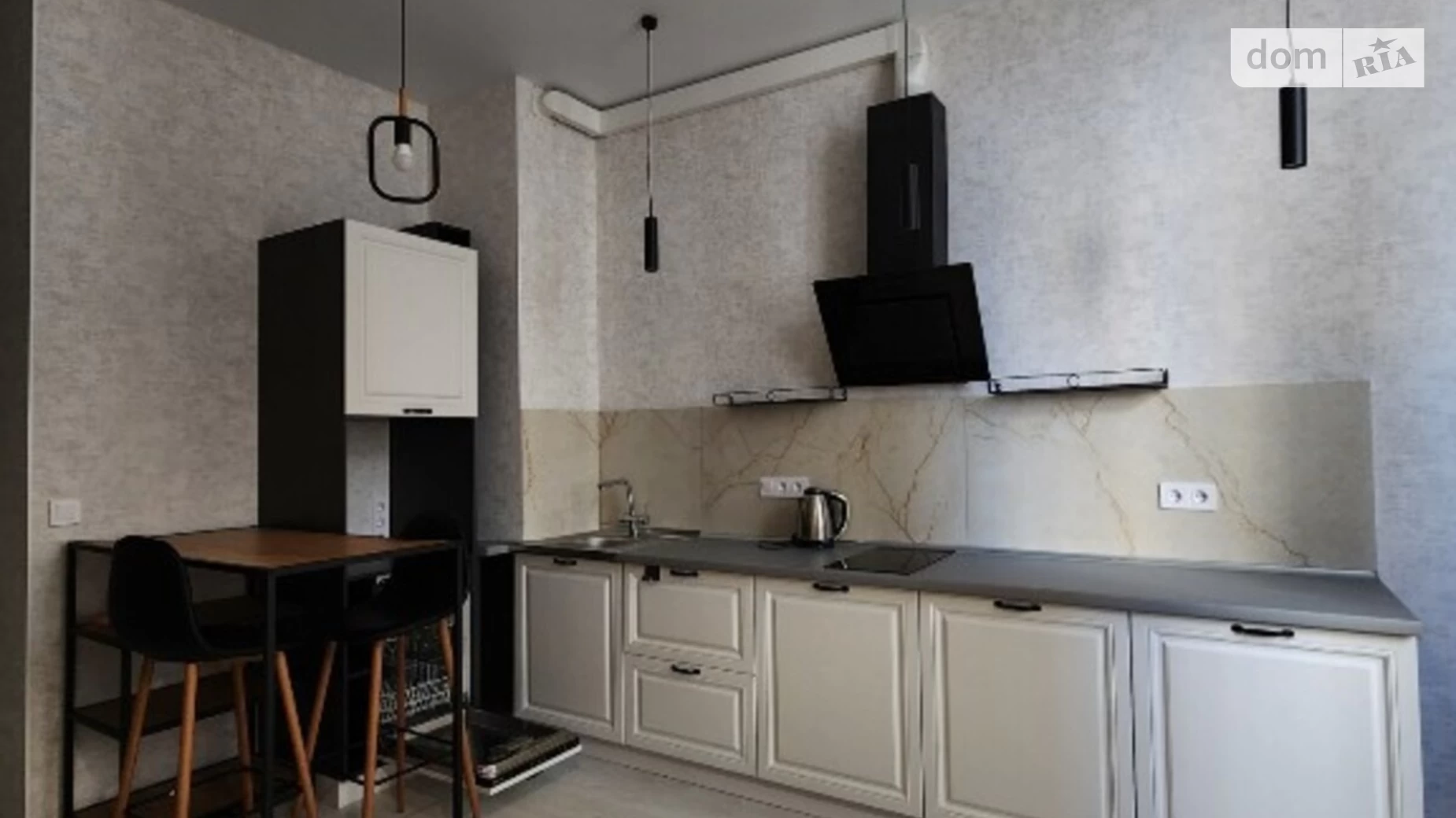 Продается 1-комнатная квартира 65 кв. м в Одессе, плато Гагаринское, 9 - фото 3
