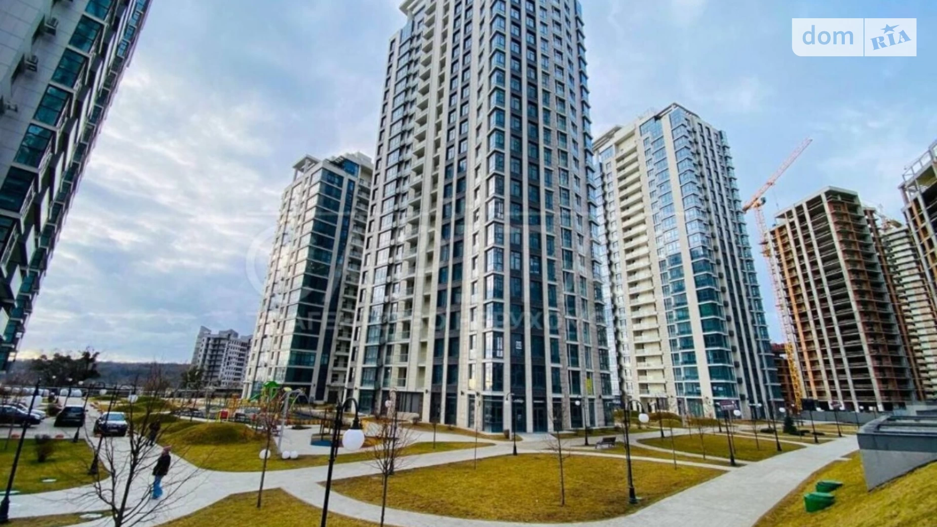 Продается 5-комнатная квартира 259.8 кв. м в Киеве, ул. Андрея Верхогляда(Драгомирова) - фото 3