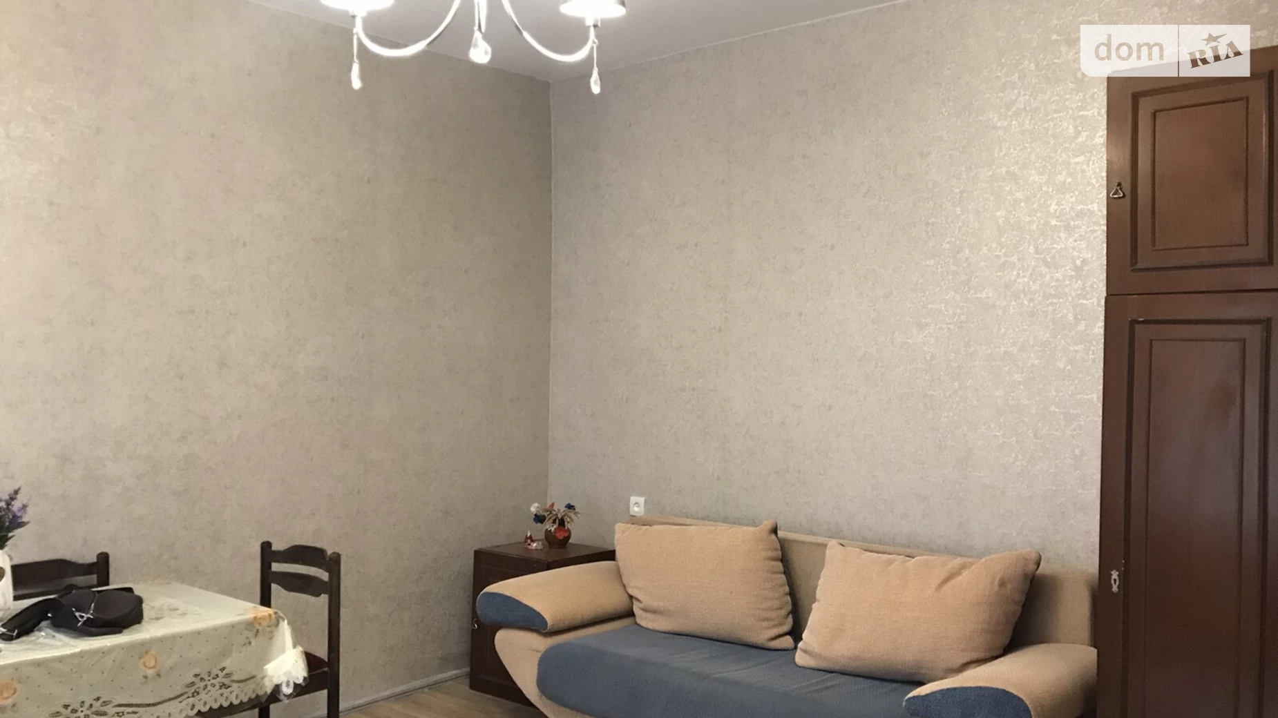 Продается 2-комнатная квартира 61 кв. м в Одессе, ул. Конная