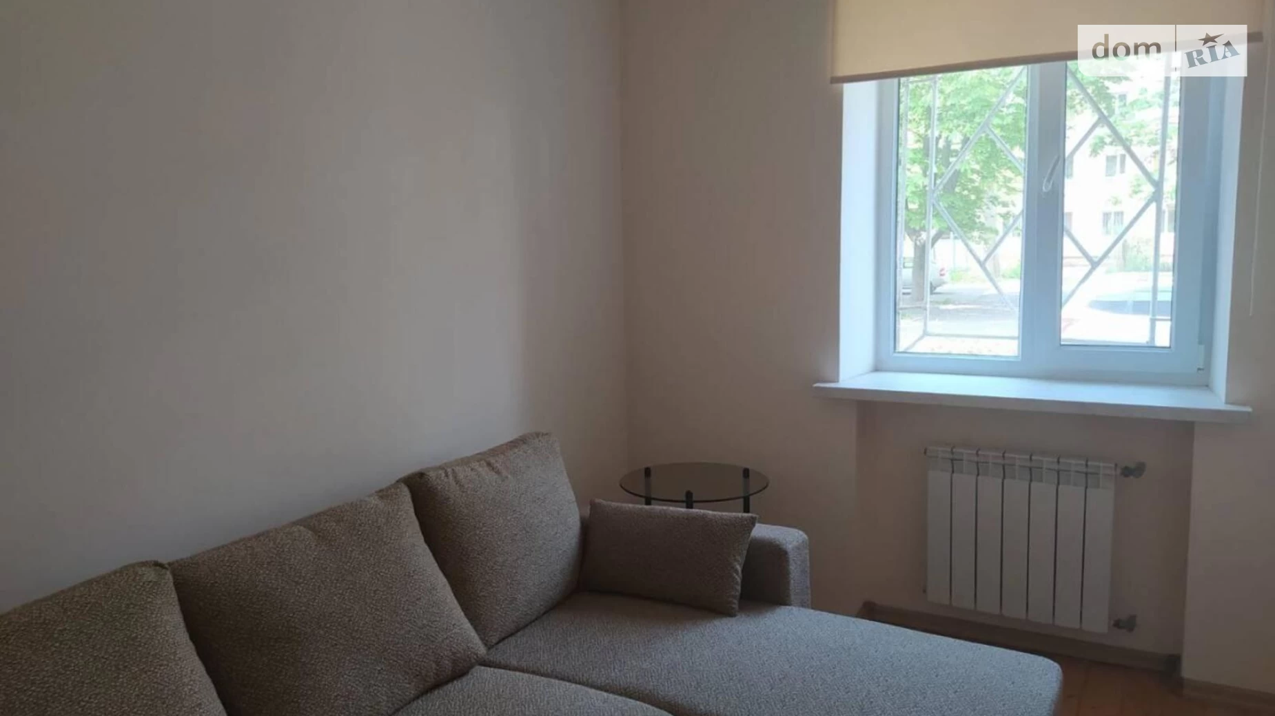 Продается 3-комнатная квартира 50 кв. м в Черноморске, ул. Хантадзе