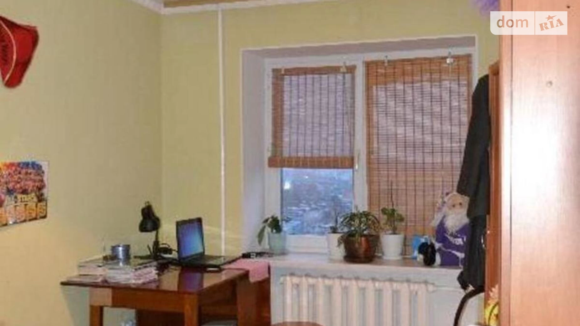 Продається 2-кімнатна квартира 70 кв. м у Чорноморську, вул. Віталія Шума