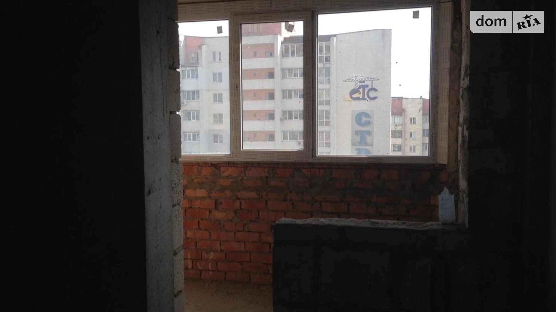 Продается 2-комнатная квартира 80 кв. м в Черноморске, ул. Виталия Шума