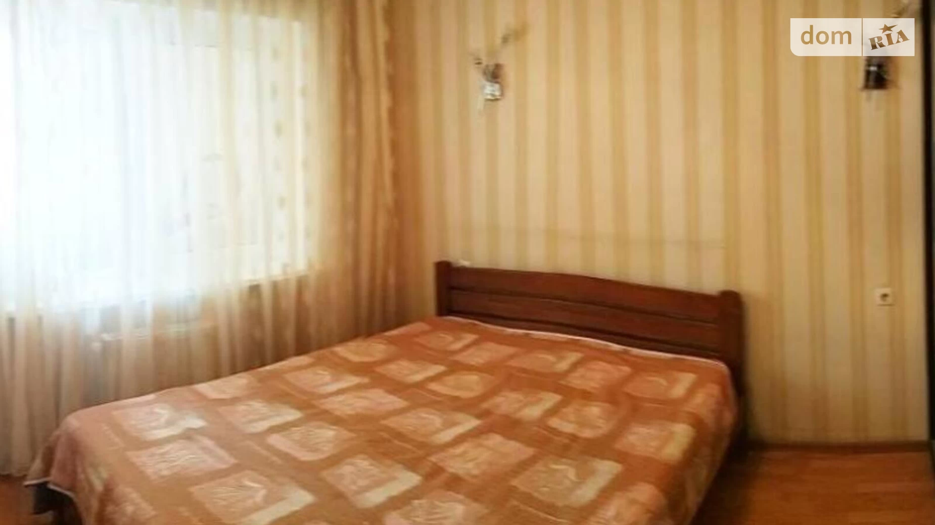 Продается 2-комнатная квартира 64 кв. м в Черноморске, ул. 1 Мая
