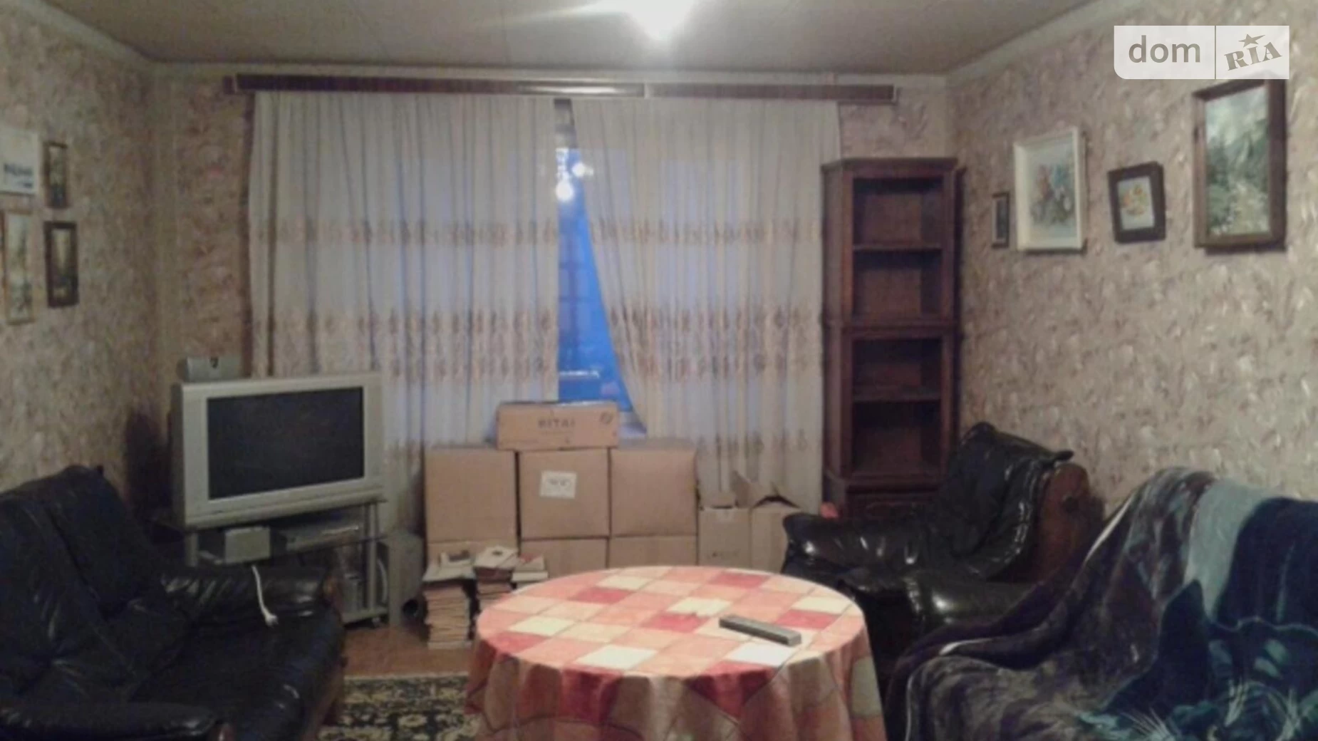Продается 4-комнатная квартира 92 кв. м в Черноморске, ул. Виталия Шума