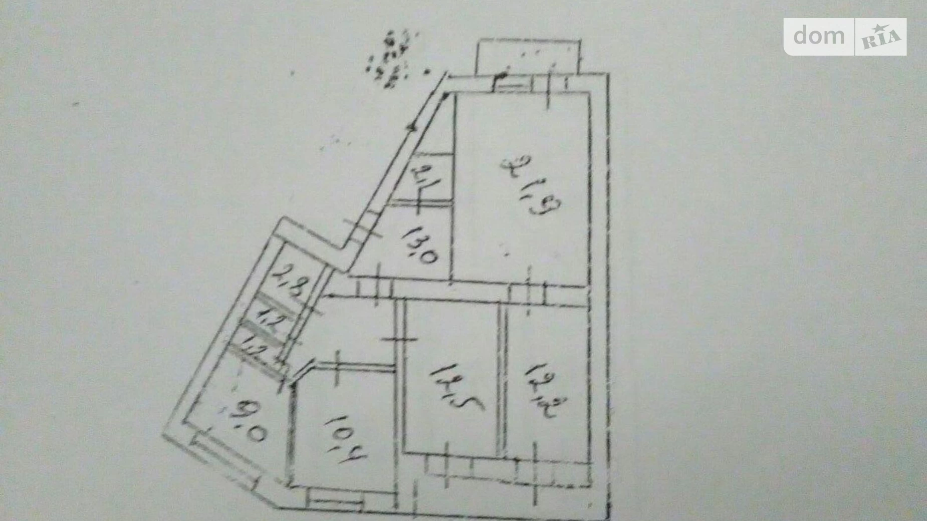 Продається 4-кімнатна квартира 90 кв. м у Києві, просп. Володимира Івасюка, 11