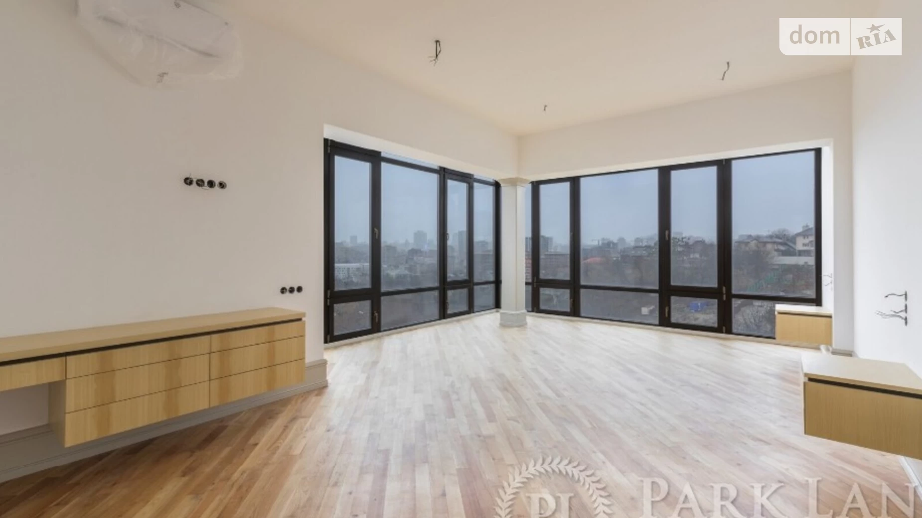 Продается дом на 3 этажа 295.2 кв. м с мебелью, цена: 995000 $ - фото 5