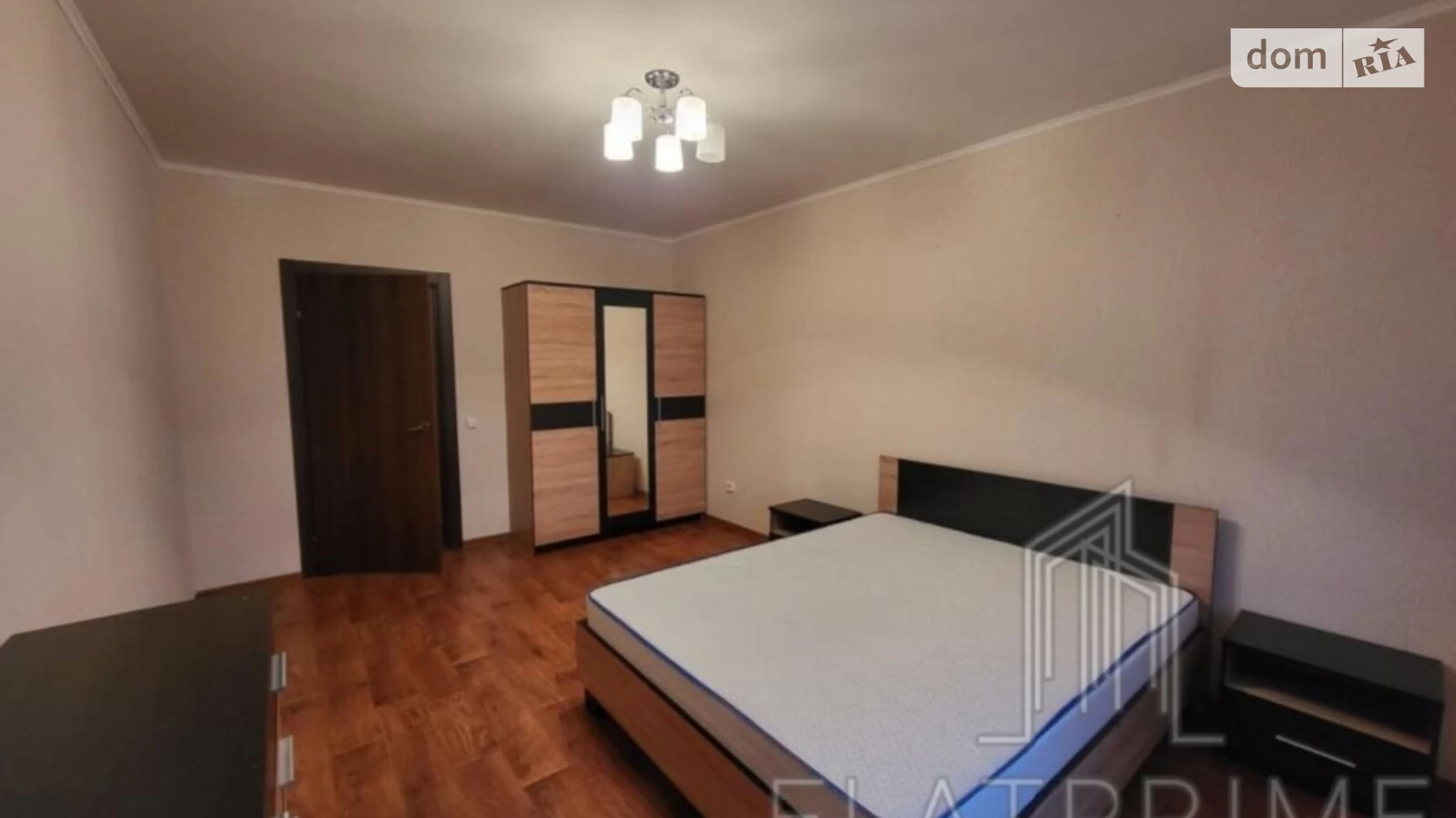 Продается 1-комнатная квартира 41 кв. м в Киеве, пер. Балтийский, 3