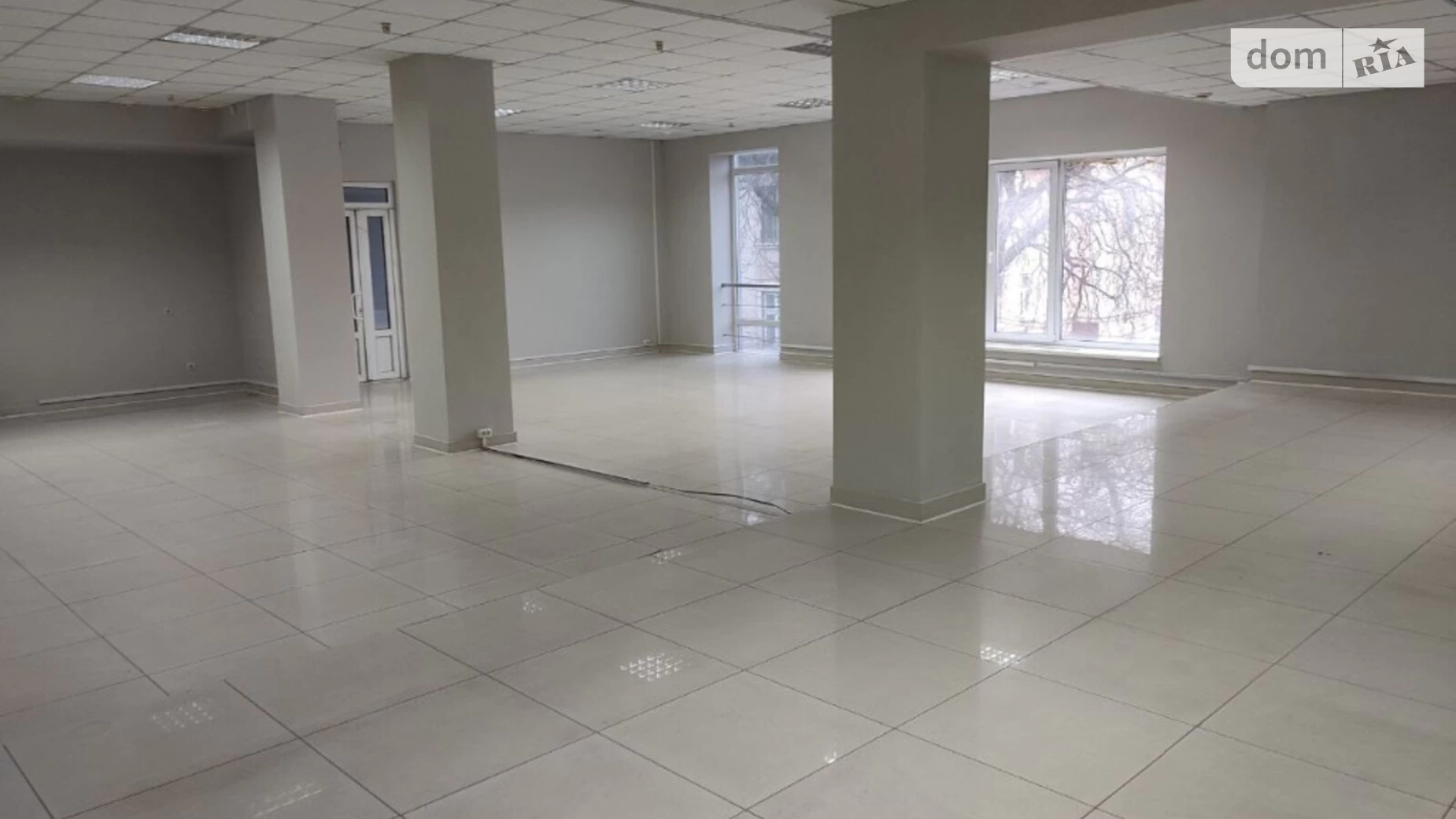 Здається в оренду приміщення вільного призначення 208 кв. м в 4-поверховій будівлі, цена: 45000 грн - фото 2