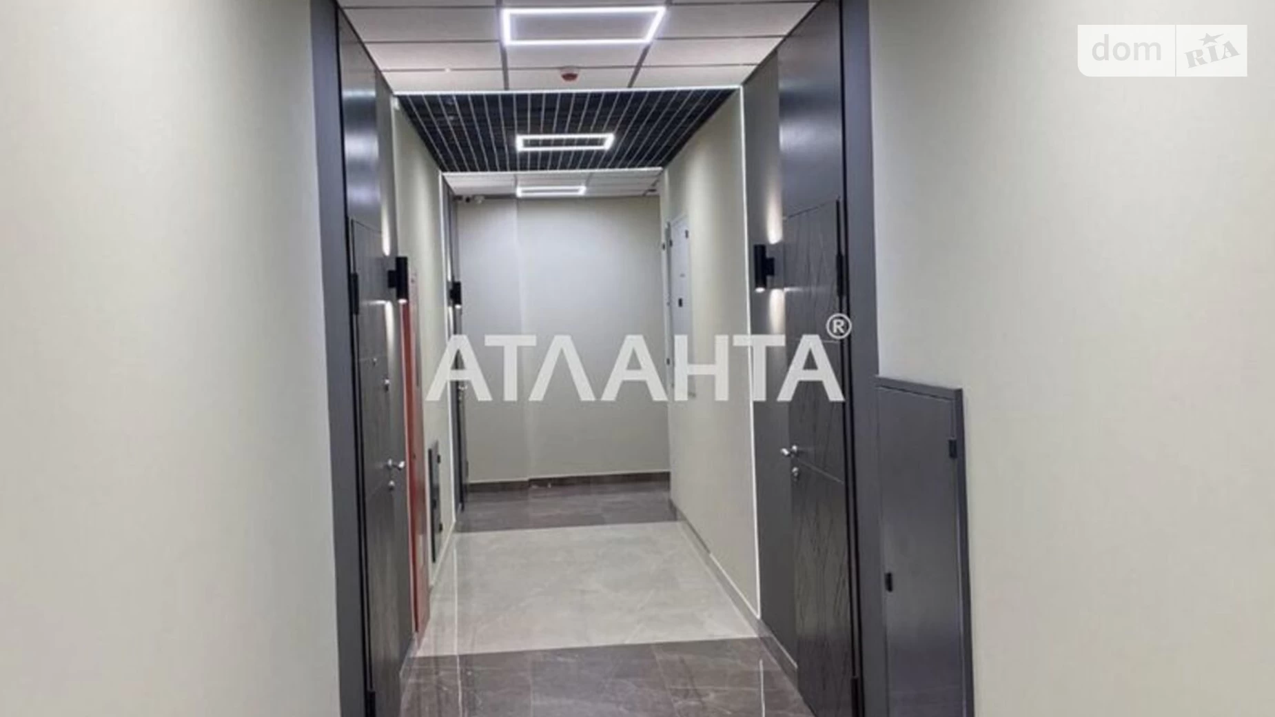 Продается 1-комнатная квартира 42 кв. м в Одессе, ул. Академика Филатова, 21 - фото 3