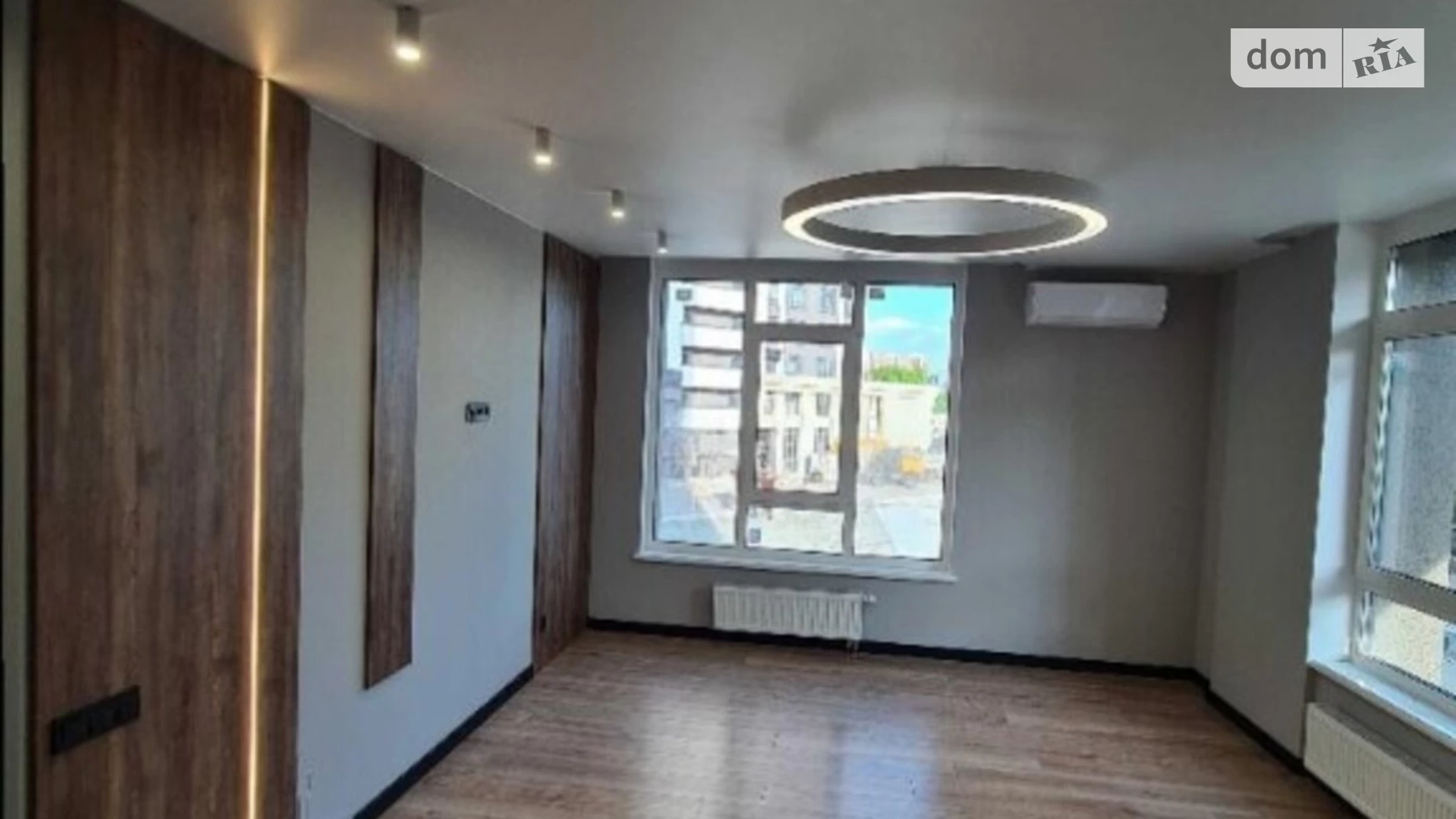 Продается 3-комнатная квартира 70 кв. м в Киеве, просп. Любомира Гузара, 9Б