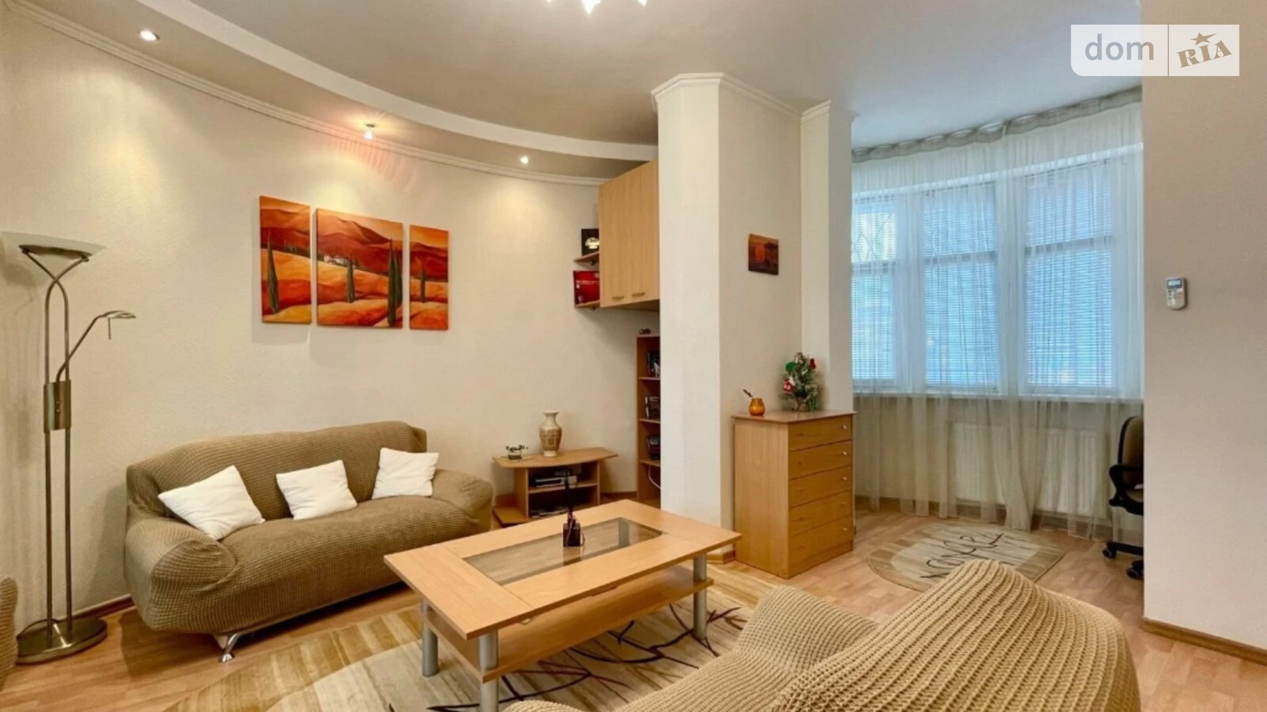 Продается 2-комнатная квартира 74 кв. м в Киеве, ул. Коновальца Евгения, 32Б - фото 2