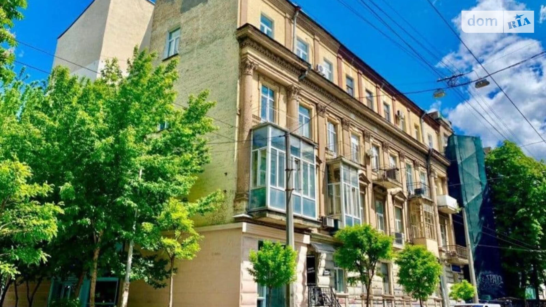 Продается 2-комнатная квартира 55 кв. м в Киеве, ул. Большая Житомирская, 34/13