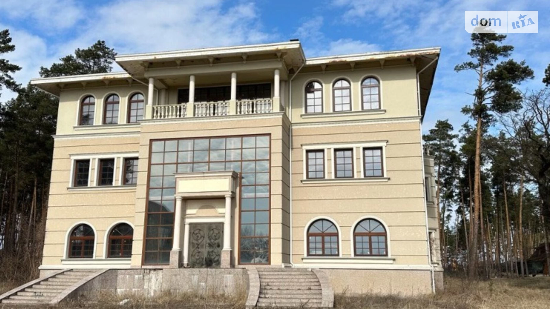 Продается дом на 3 этажа 1190 кв. м с верандой, вулиця Київська, undefined