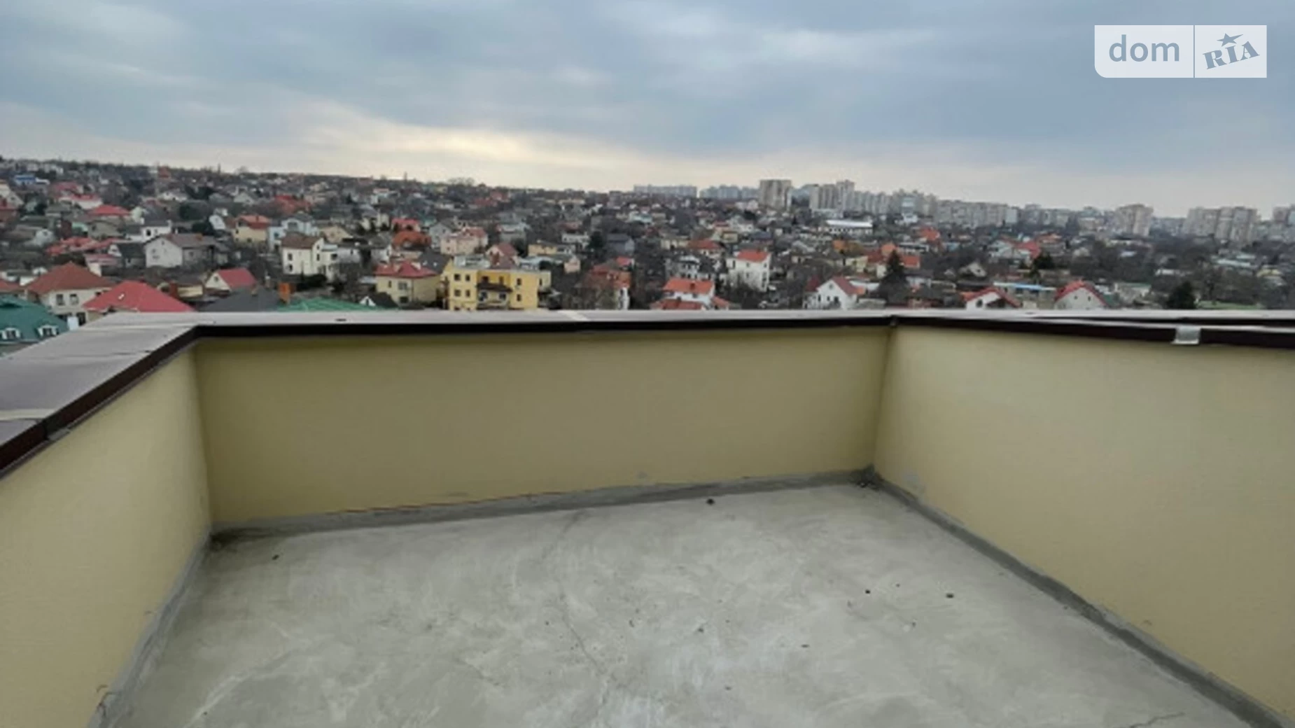 Продается 1-комнатная квартира 32 кв. м в Одессе, ул. Долгая
