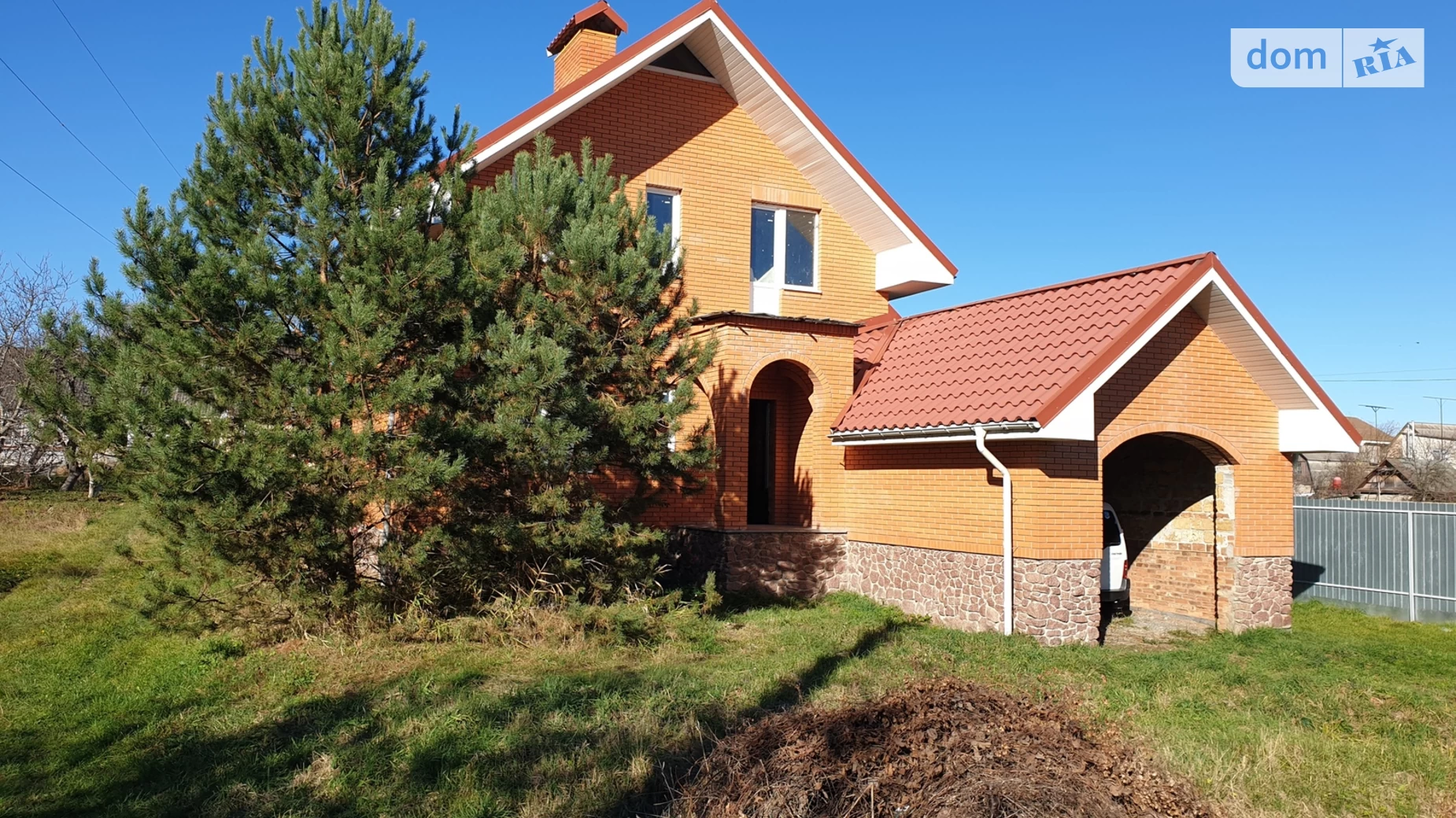Продается дом на 2 этажа 140 кв. м с подвалом, цена: 110000 $ - фото 2