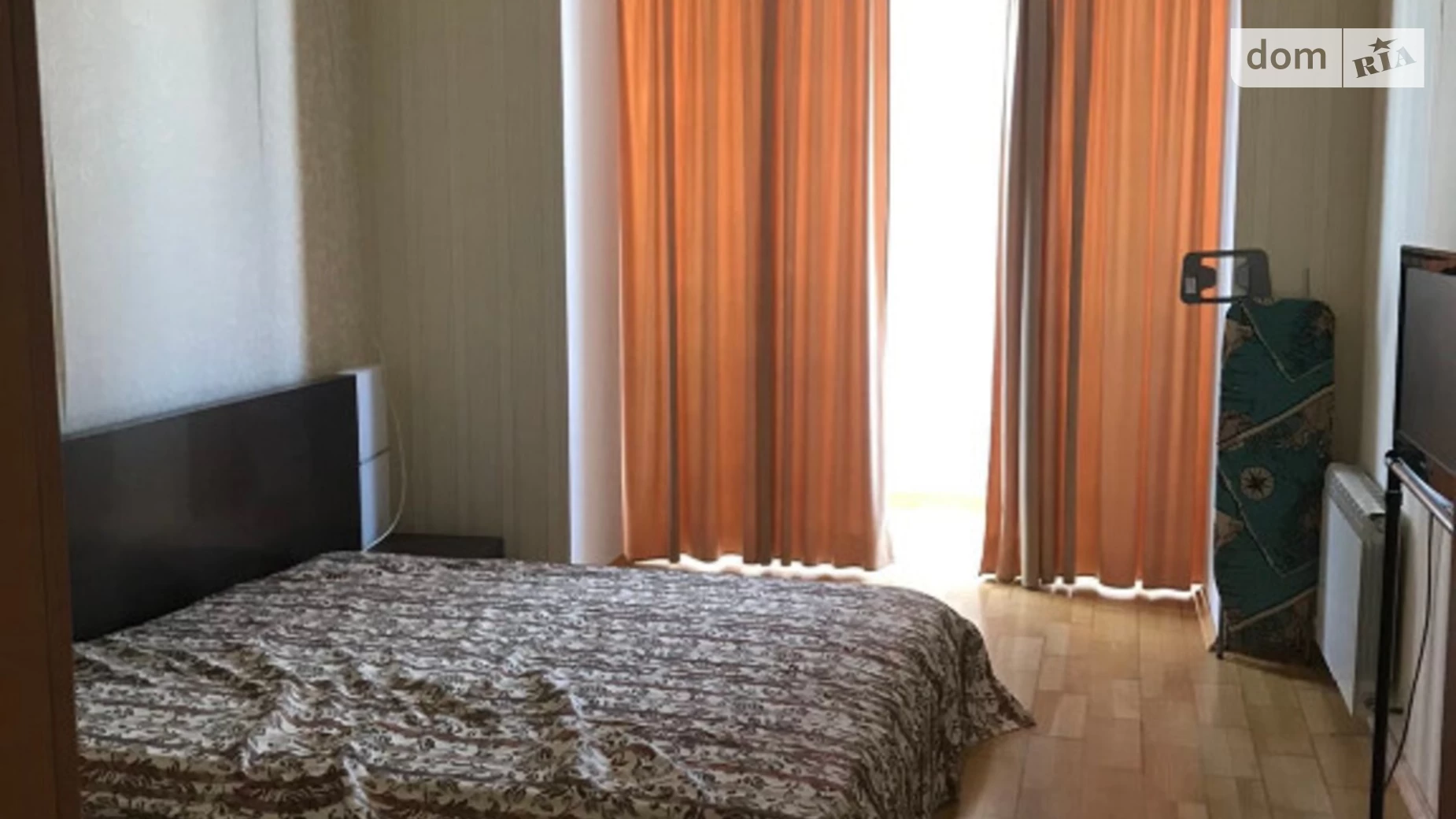 Продается 2-комнатная квартира 111 кв. м в Одессе, пер. Каркашадзе