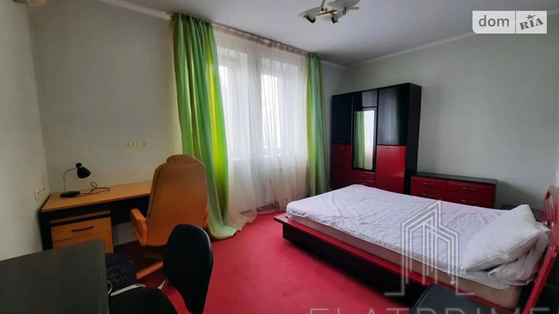 Продается 4-комнатная квартира 124 кв. м в Киеве, просп. Николая  Бажана, 16