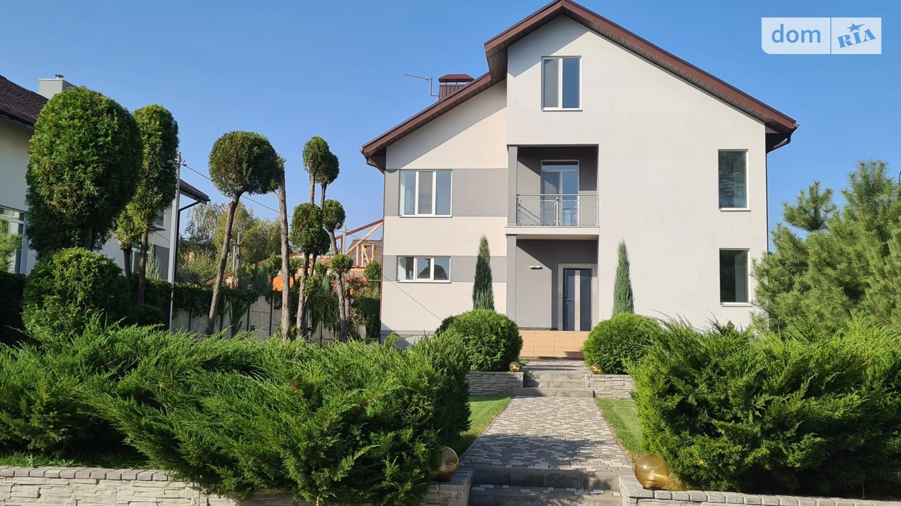 Продается дом на 3 этажа 275 кв. м с балконом, цена: 243000 $ - фото 2