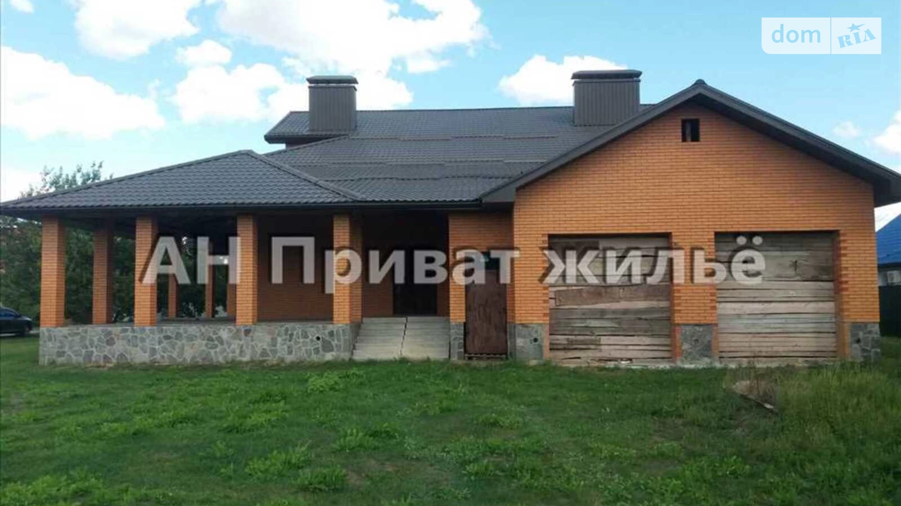 Продається будинок 2 поверховий 670 кв. м з бесідкою, вул. Калинова