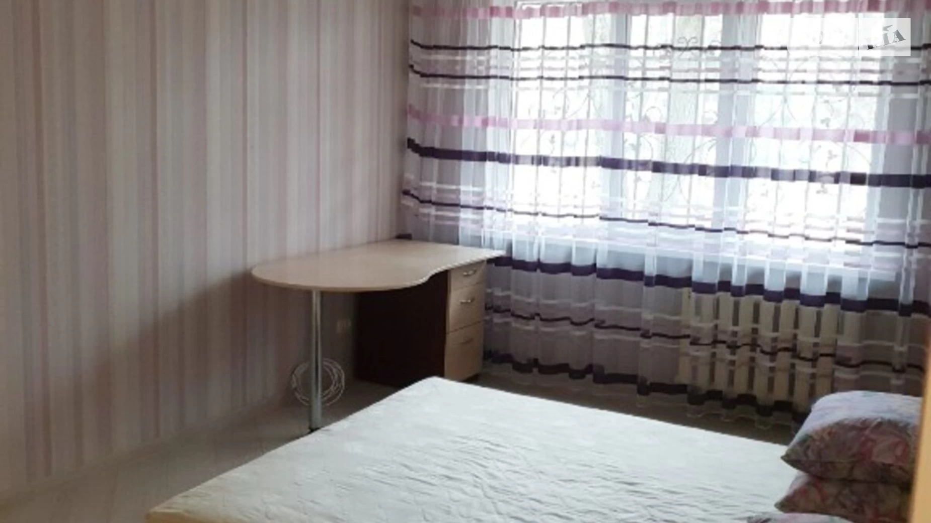 Продается 2-комнатная квартира 43.5 кв. м в Одессе, просп. Добровольского
