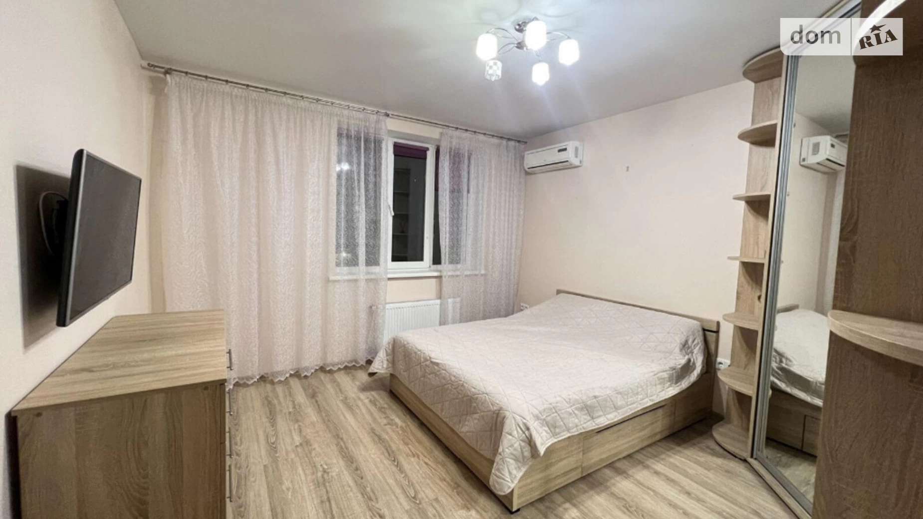 Продается 2-комнатная квартира 43 кв. м в Софиевской Борщаговке, ул. Боголюбова, 5 - фото 2