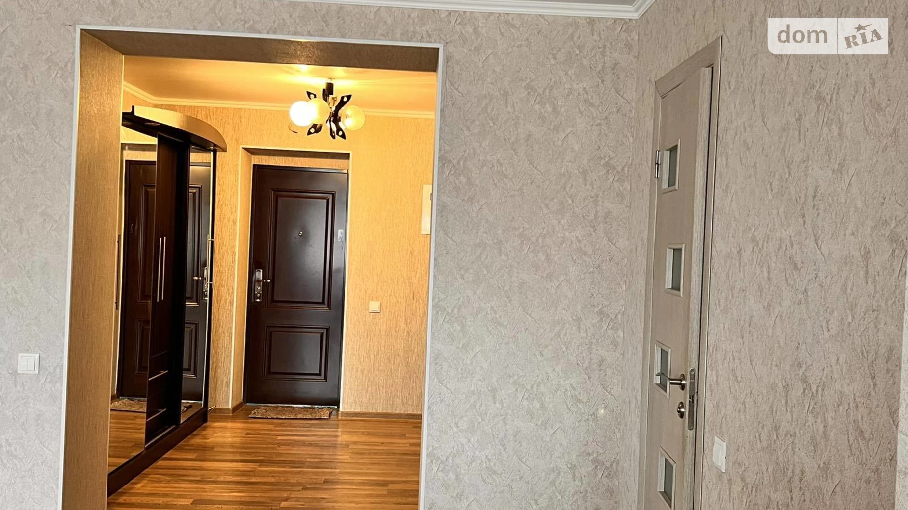 Продается 2-комнатная квартира 76 кв. м в Хмельницком, ул. Заречанская, 57/1 - фото 2