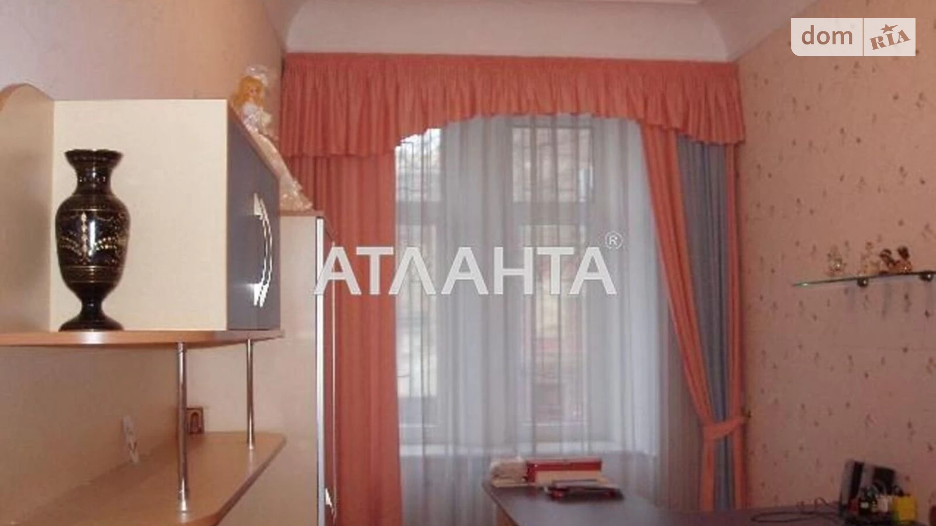 Продається 4-кімнатна квартира 138 кв. м у Одесі, вул. Базарна