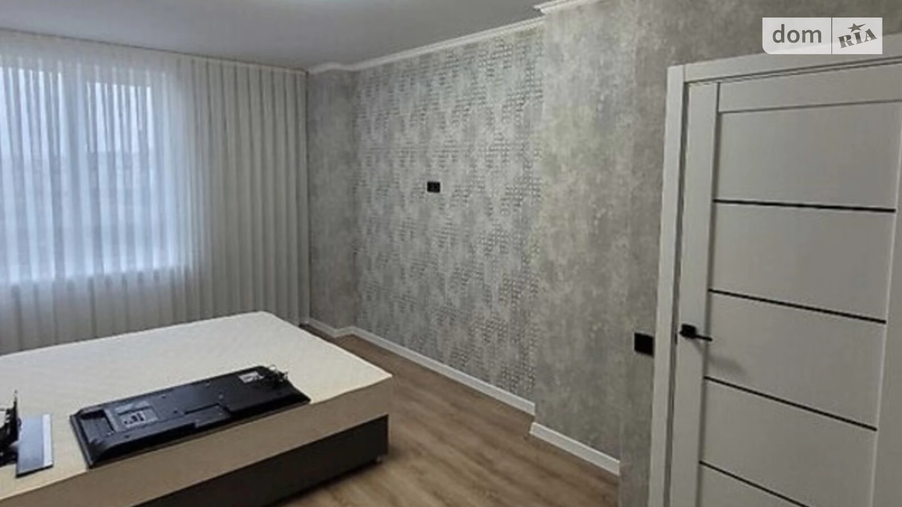 Продается 1-комнатная квартира 42 кв. м в Хмельницком, ул. Свободы