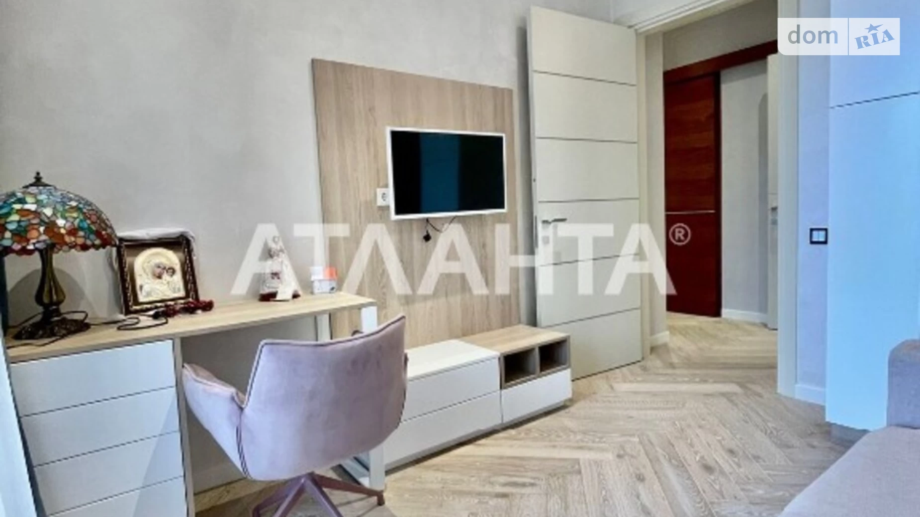 Продается 2-комнатная квартира 74.5 кв. м в Одессе, бул. Французский