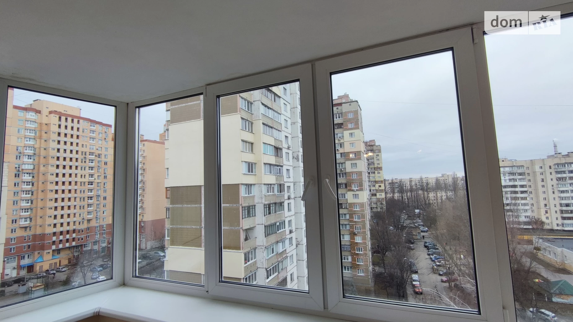 Продается 3-комнатная квартира 70.6 кв. м в Киеве, ул. Василия Стуса, 28 - фото 2