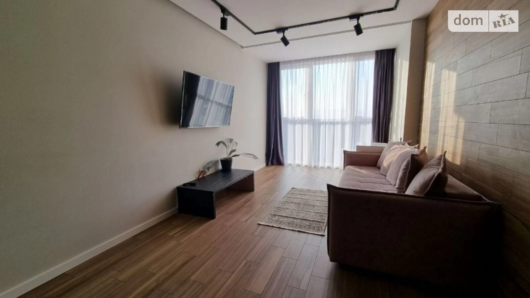 Продается 1-комнатная квартира 54 кв. м в Одессе, ул. Михайловская, 8 - фото 2