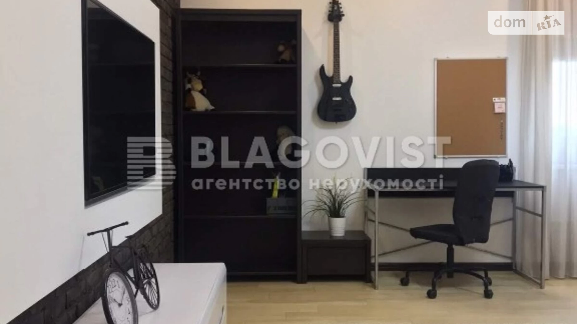 Продается 2-комнатная квартира 84 кв. м в Киеве, ул. Ушинского, 14Б