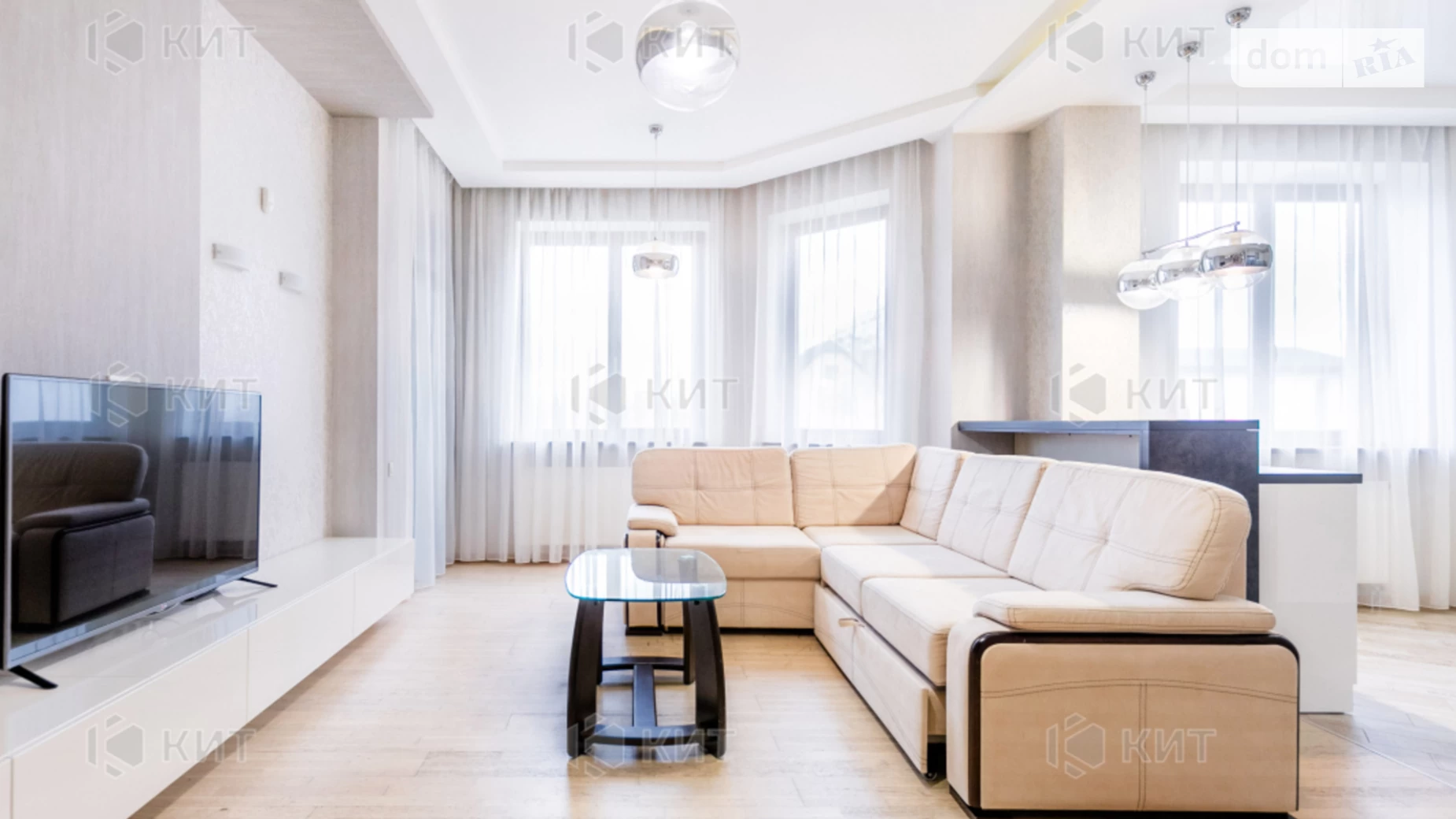 Продается 3-комнатная квартира 100 кв. м в Харькове, ул. Бакулина, 33