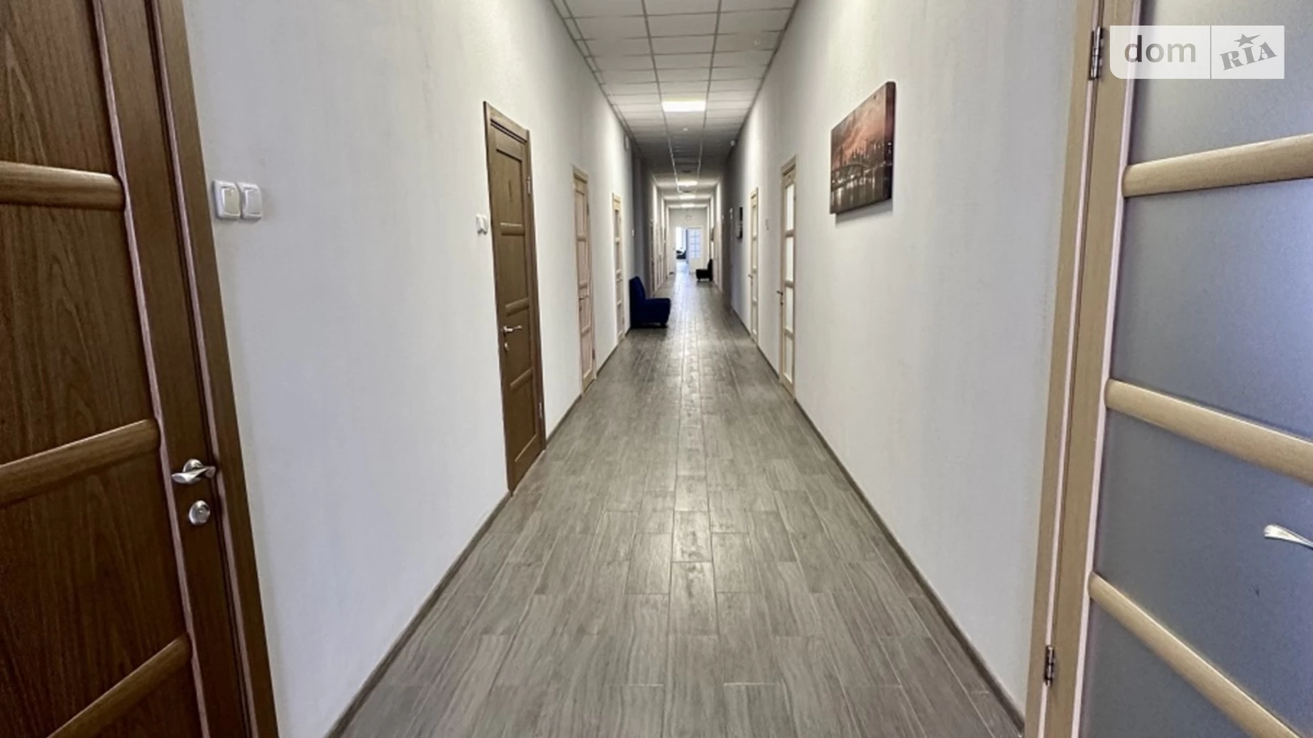 Сдается в аренду офис 62 кв. м в бизнес-центре, цена: 20460 грн - фото 4