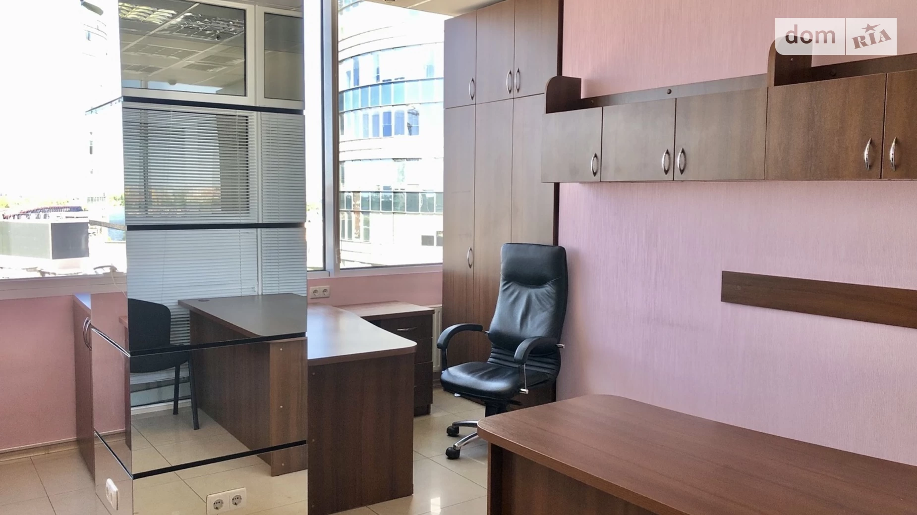 Продается офис 128 кв. м в бизнес-центре, цена: 174600 $ - фото 5