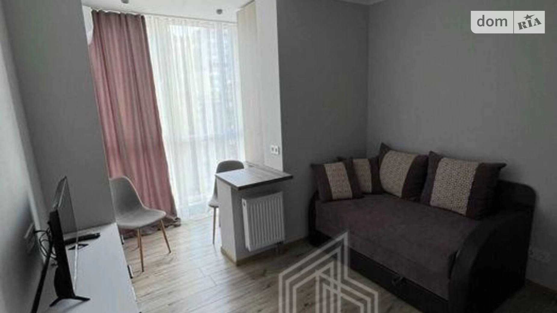 Продается 2-комнатная квартира 42 кв. м в Киеве, ул. Ревуцкого, 40