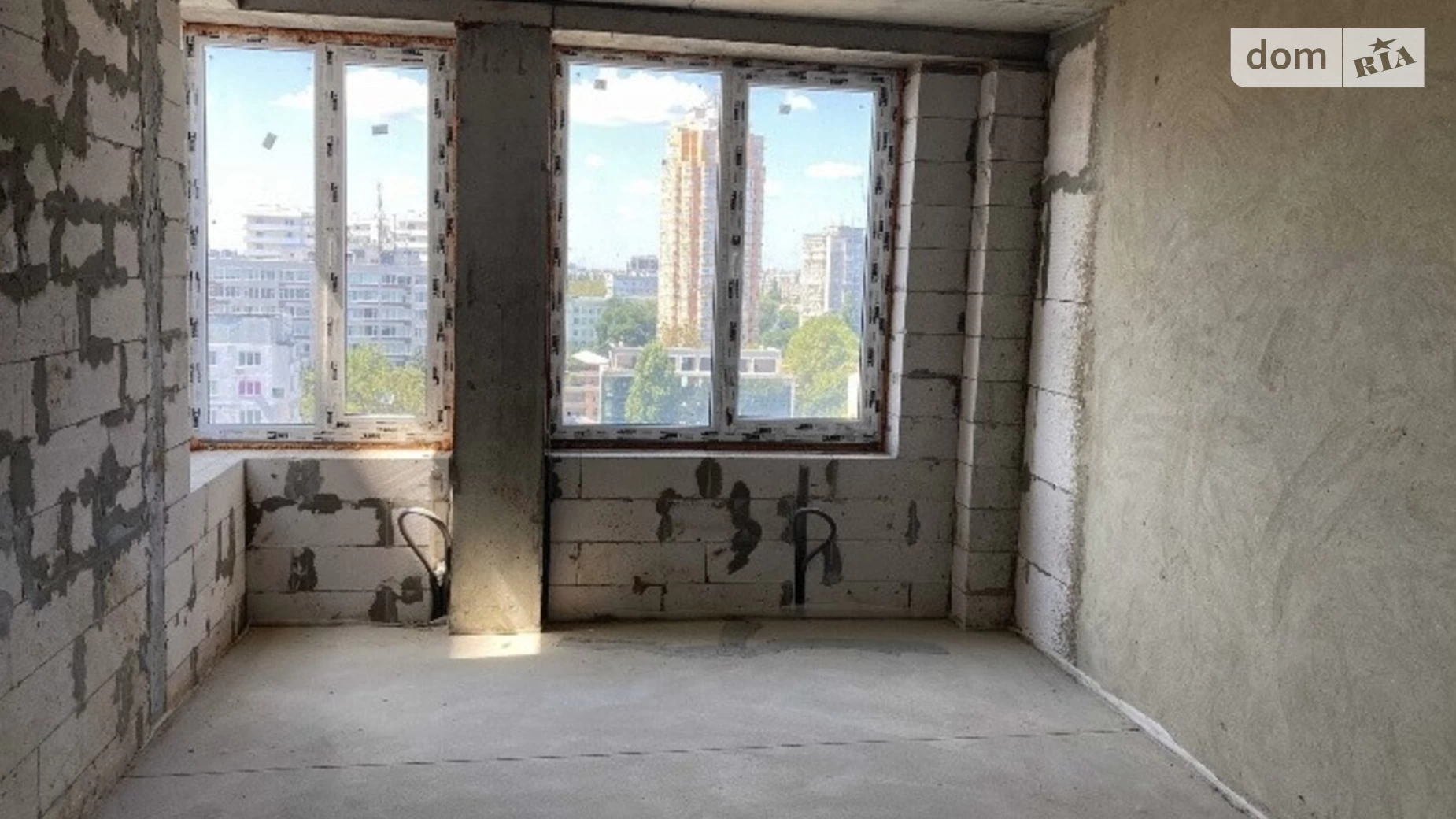 Продается 1-комнатная квартира 41 кв. м в Одессе, ул. Солнечная