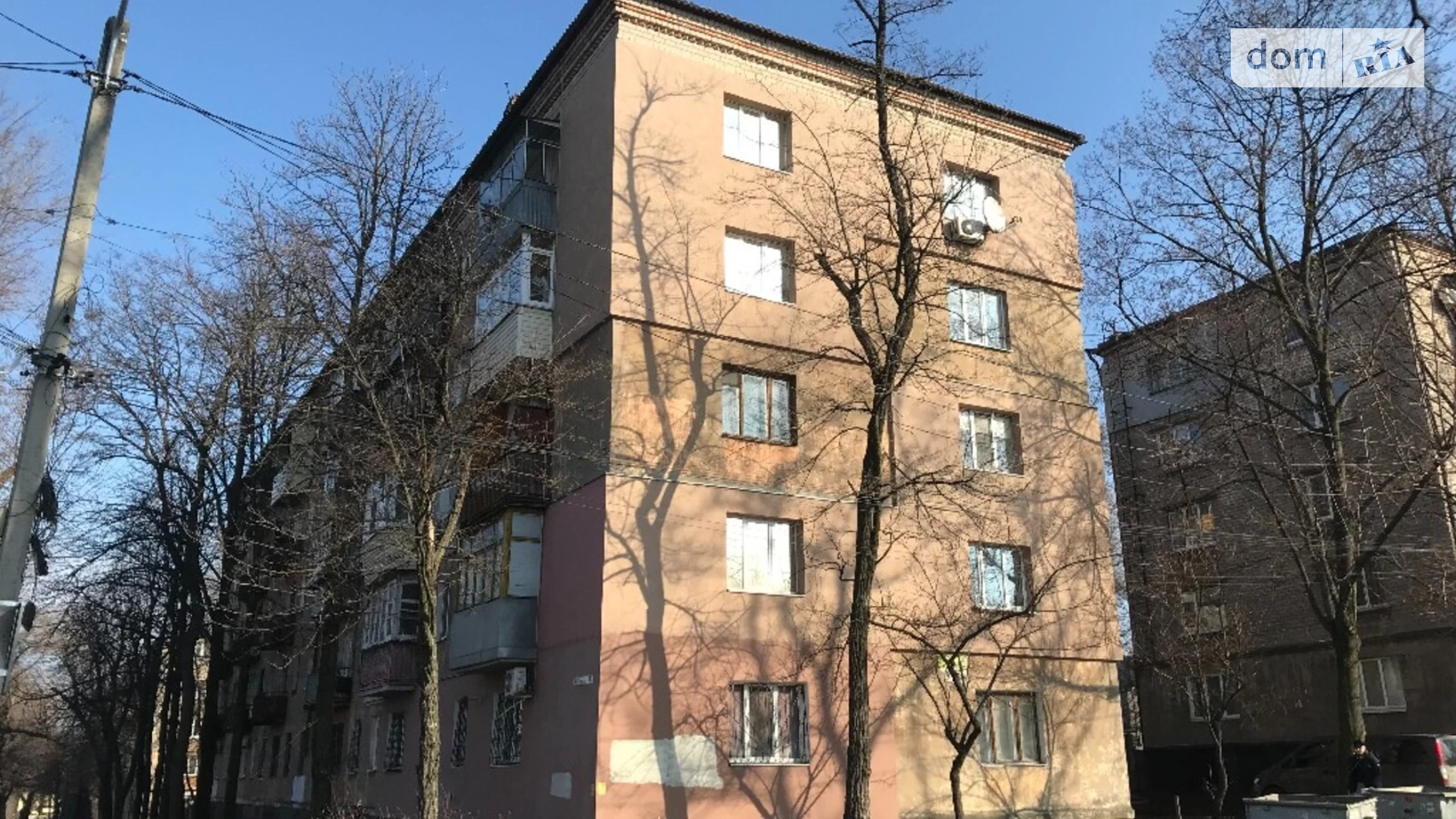 Продается 3-комнатная квартира 56 кв. м в Днепре, ул. Караваева, 17