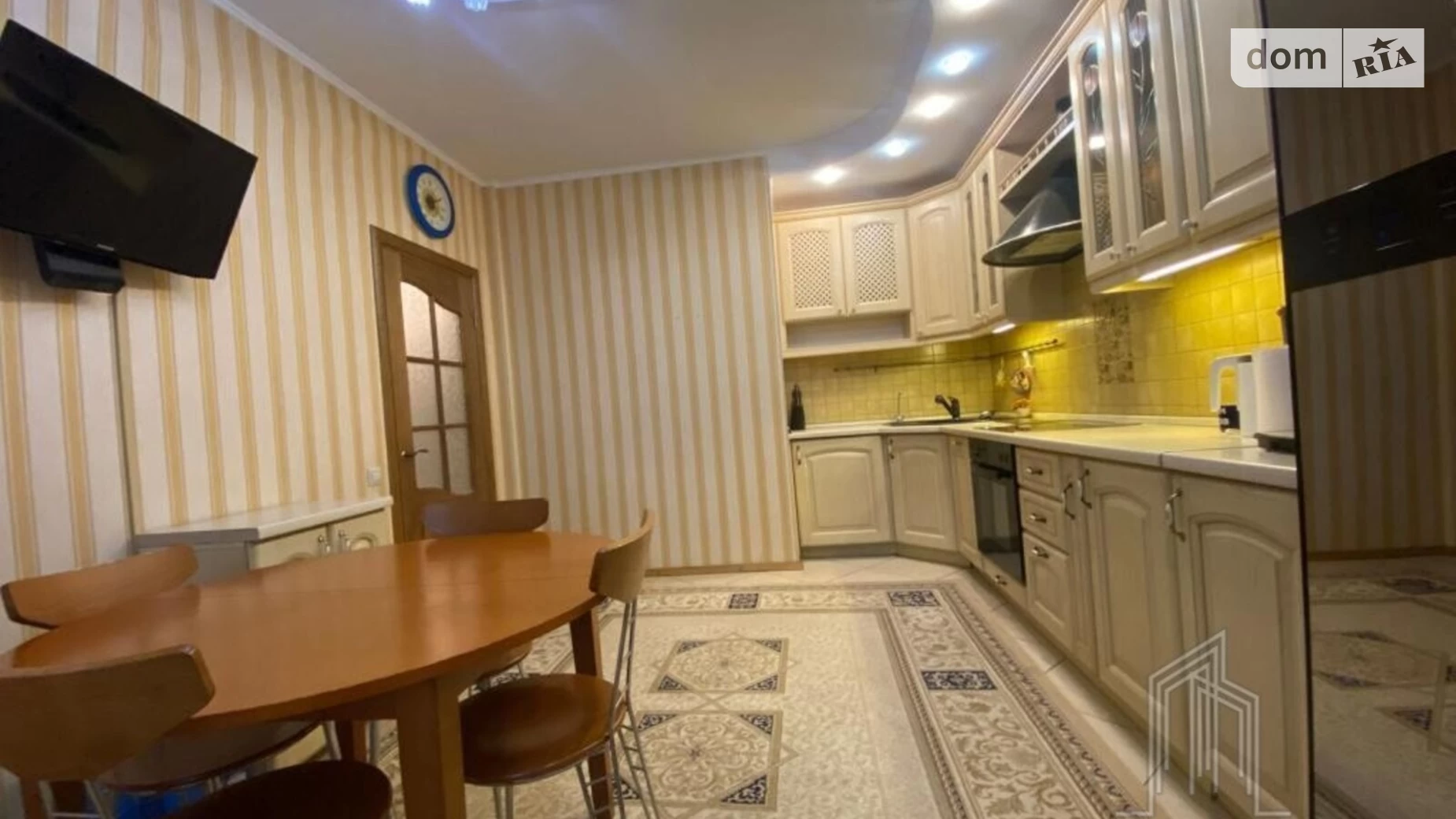 Продается 2-комнатная квартира 72 кв. м в Киеве, ул. Драгоманова, 6А - фото 3