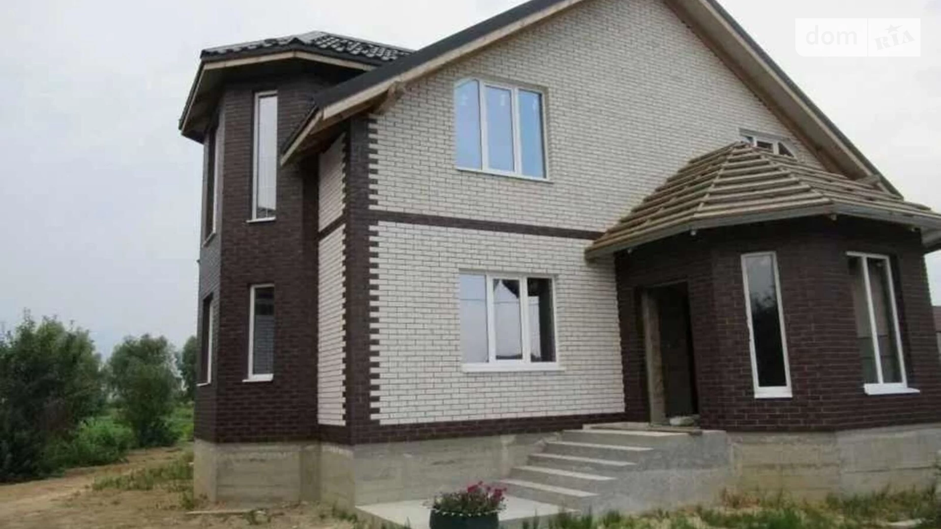 Продается дом на 2 этажа 204.9 кв. м с участком, цена: 92000 $ - фото 2